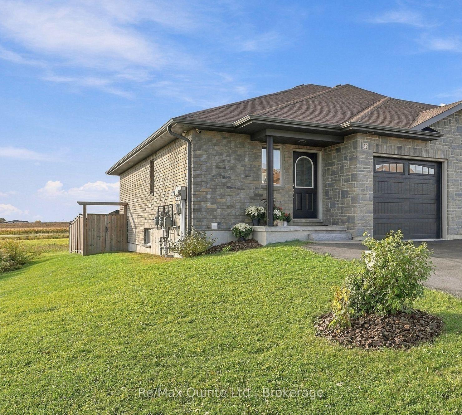 Photo 2 of 32 Cortland Crescent, Quinte West, Murray Ward — HOMEH