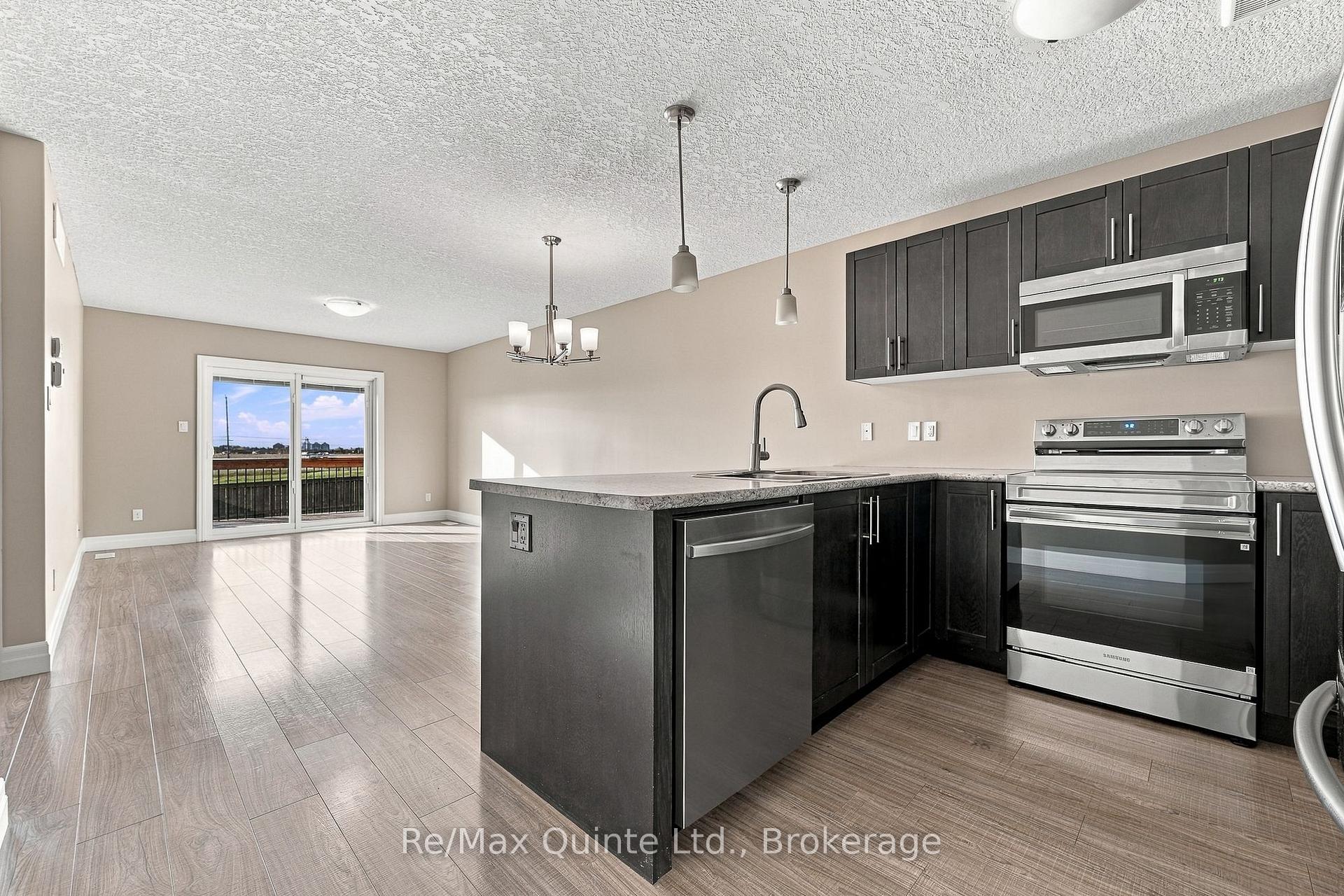 Photo 12 of 32 Cortland Crescent, Quinte West, Murray Ward — HOMEH