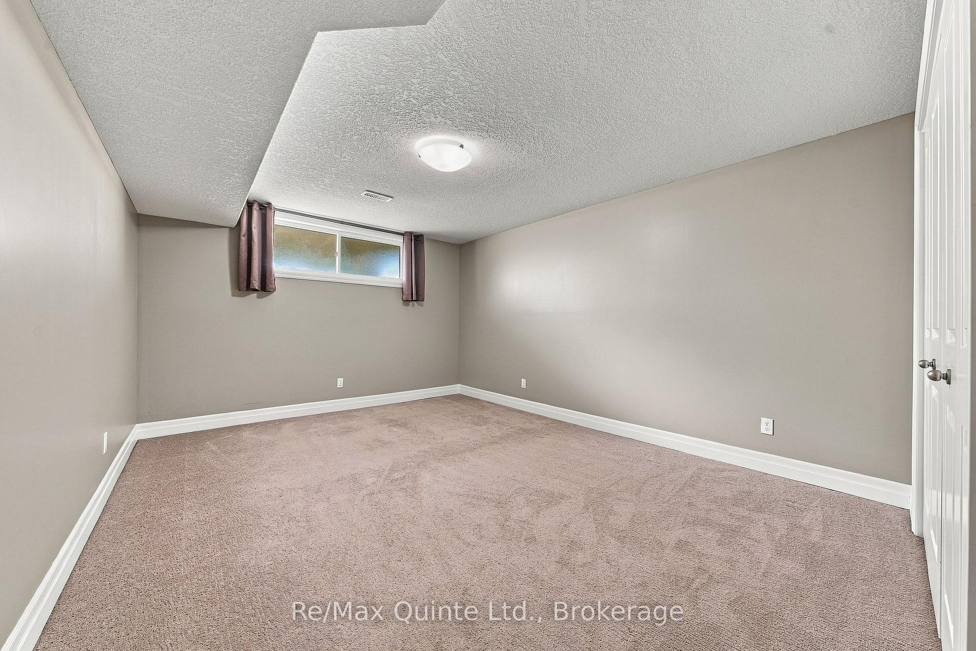 Photo 26 of 32 Cortland Crescent, Quinte West, Murray Ward — HOMEH