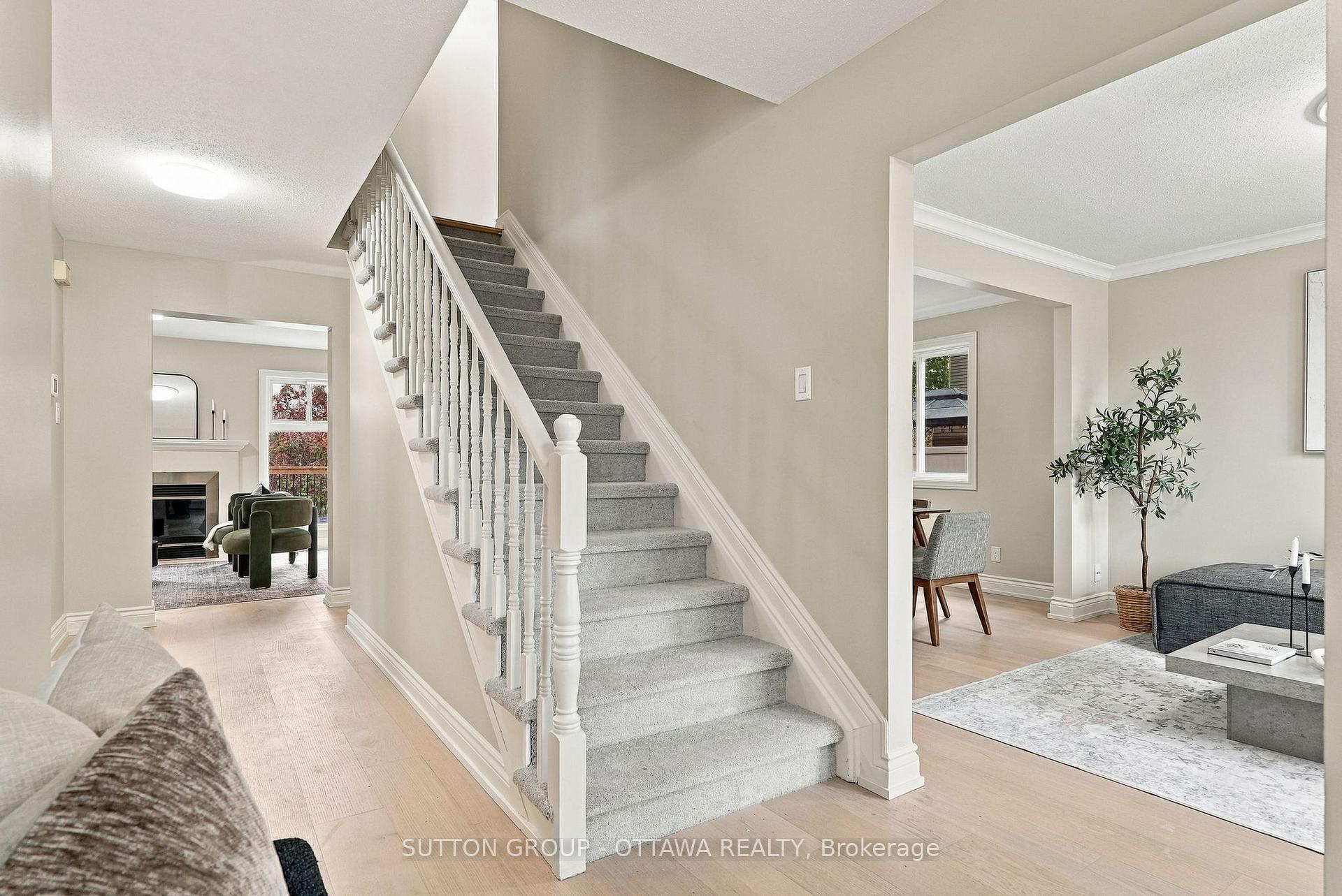 Photo 6 of 476 Rougemount Crescent, Ottawa, Fallingbrook/Gardenway South — HOMEH