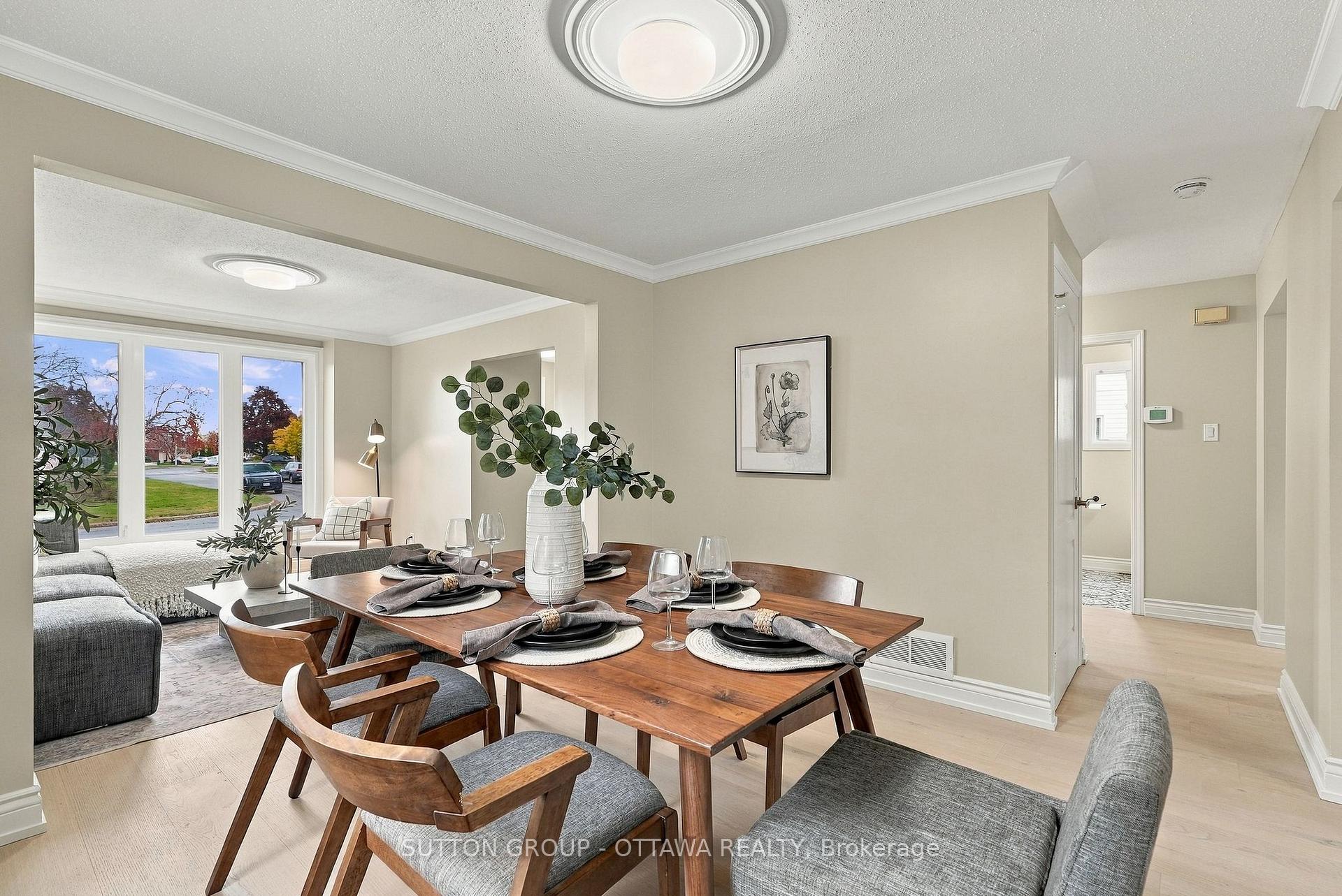 Photo 12 of 476 Rougemount Crescent, Ottawa, Fallingbrook/Gardenway South — HOMEH