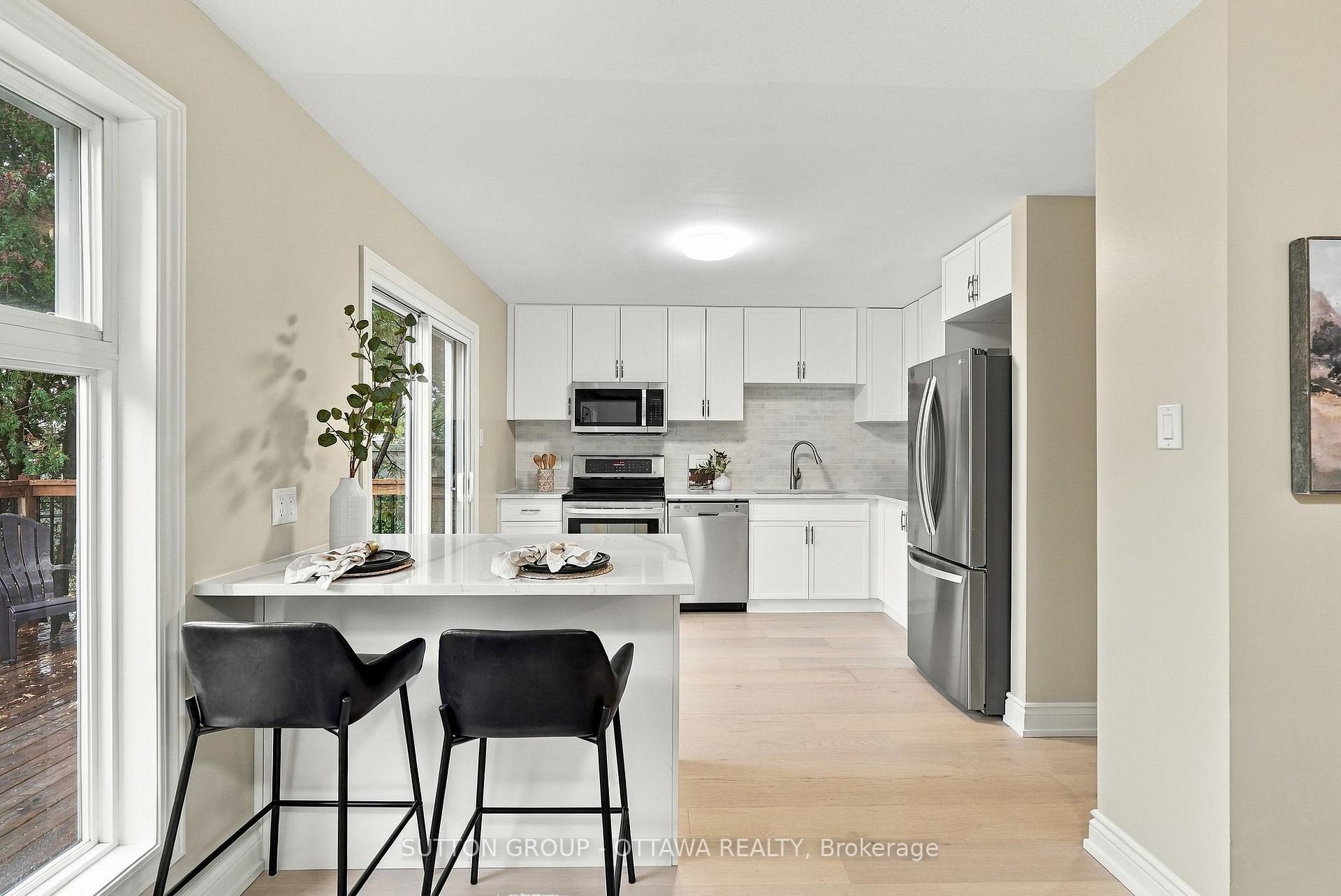 Photo 17 of 476 Rougemount Crescent, Ottawa, Fallingbrook/Gardenway South — HOMEH