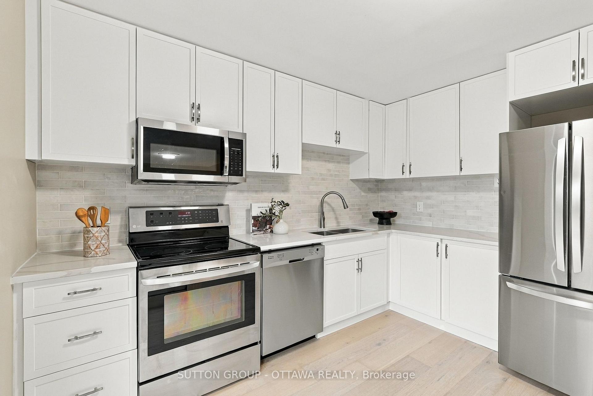 Photo 19 of 476 Rougemount Crescent, Ottawa, Fallingbrook/Gardenway South — HOMEH