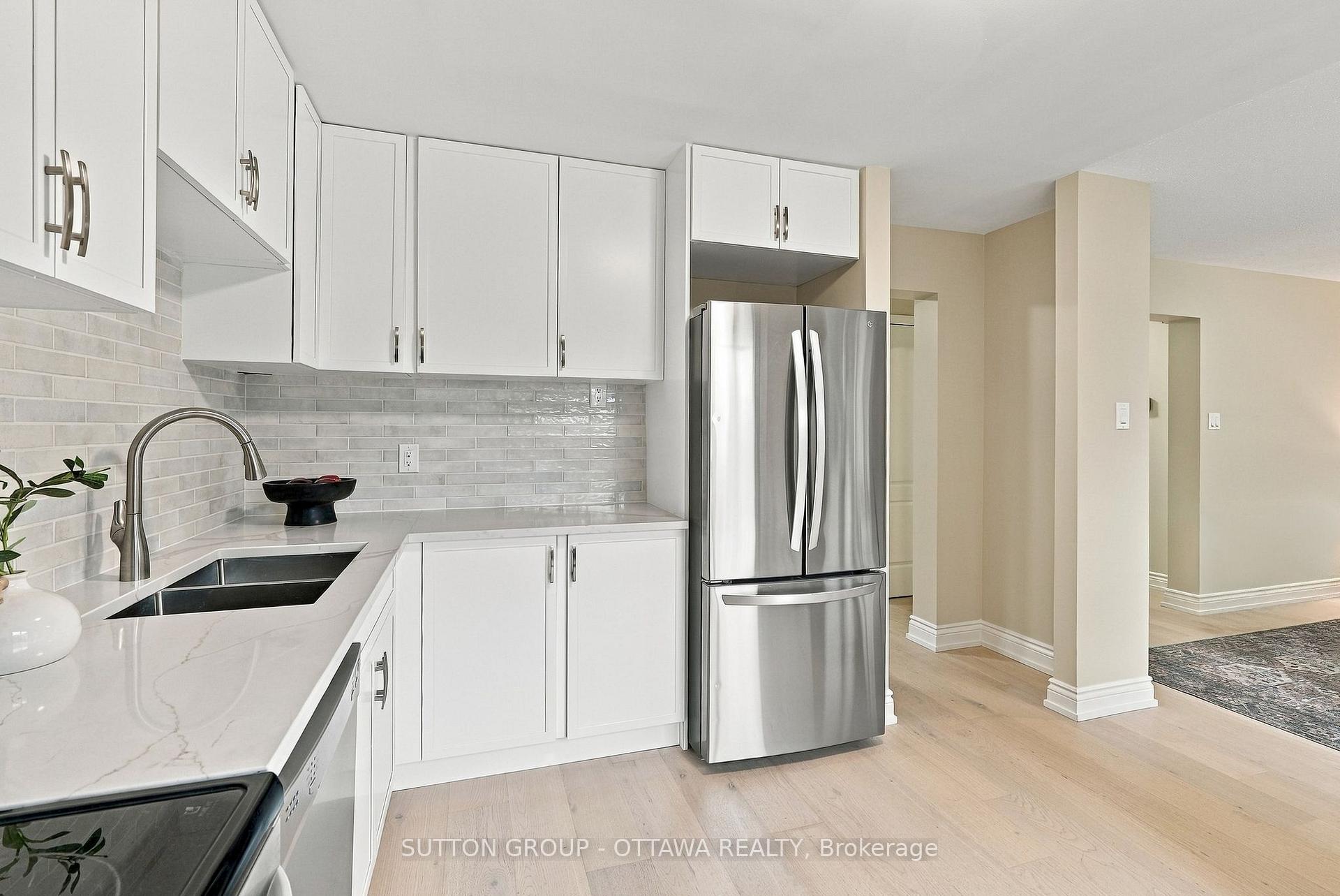 Photo 20 of 476 Rougemount Crescent, Ottawa, Fallingbrook/Gardenway South — HOMEH