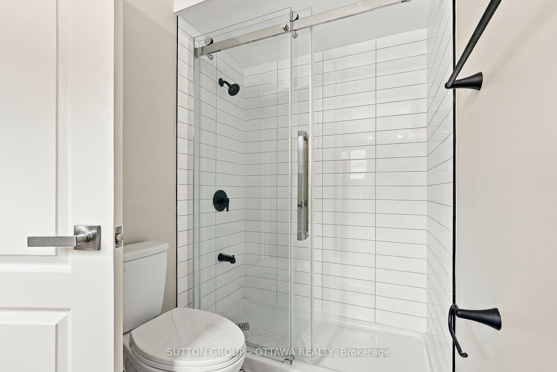 Photo 31 of 476 Rougemount Crescent, Ottawa, Fallingbrook/Gardenway South — HOMEH