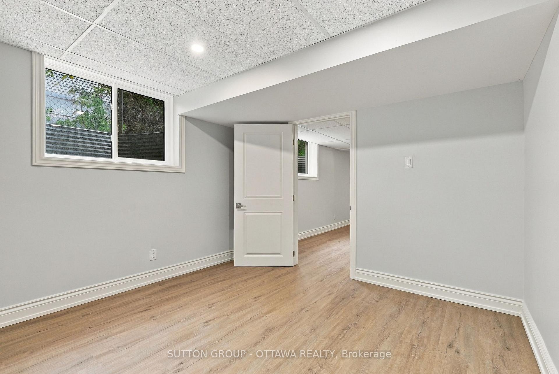Photo 42 of 476 Rougemount Crescent, Ottawa, Fallingbrook/Gardenway South — HOMEH