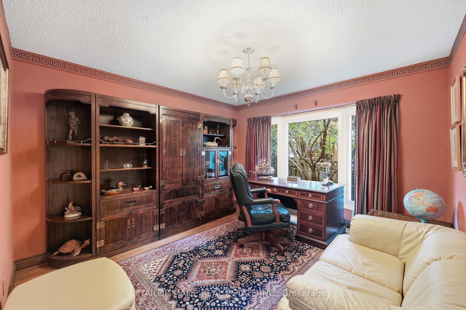Photo 13 of 52 Casper Crescent, Brampton, Fletcher's Creek South — HOMEH