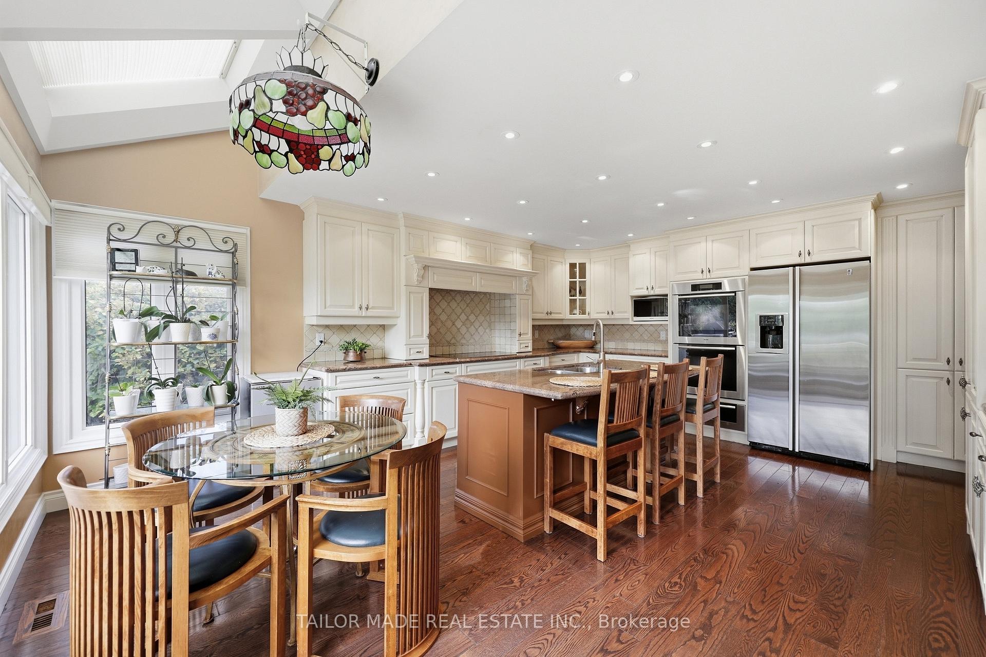 Photo 17 of 52 Casper Crescent, Brampton, Fletcher's Creek South — HOMEH