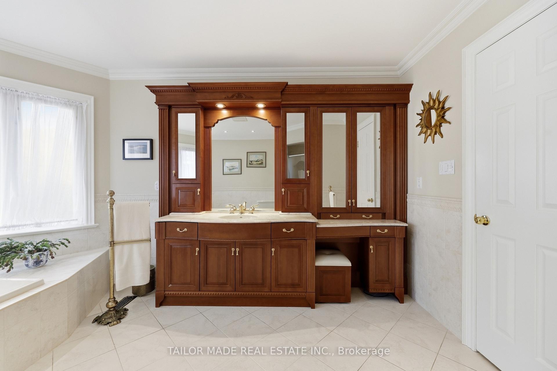 Photo 27 of 52 Casper Crescent, Brampton, Fletcher's Creek South — HOMEH