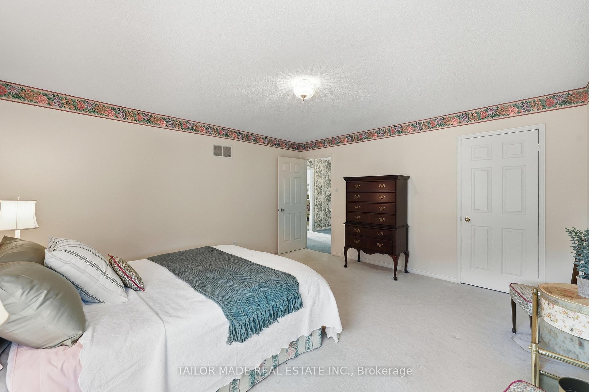 Photo 31 of 52 Casper Crescent, Brampton, Fletcher's Creek South — HOMEH