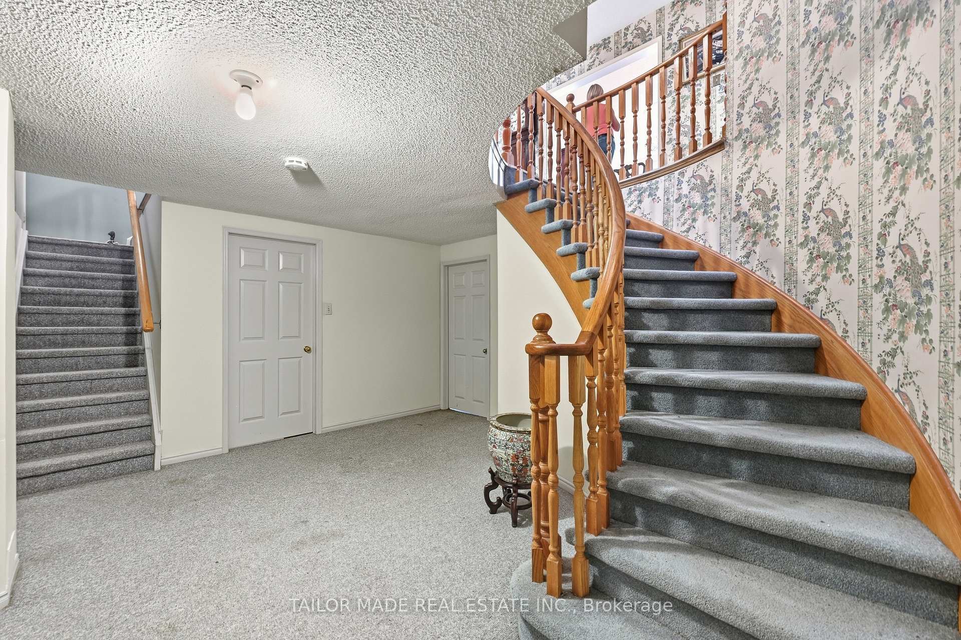 Photo 34 of 52 Casper Crescent, Brampton, Fletcher's Creek South — HOMEH