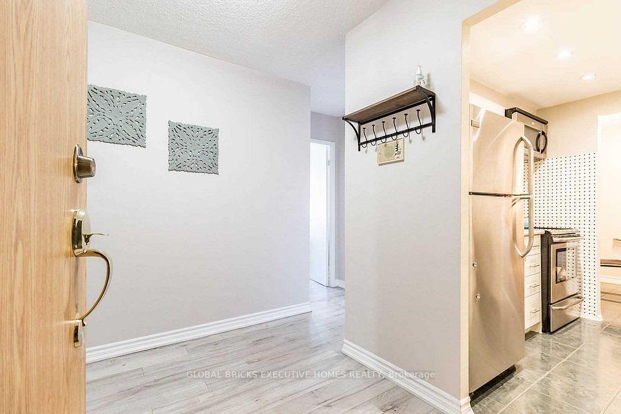Photo 4 of Unit 1101, 4 Lisa Street, Brampton, Queen Street Corridor — HOMEH