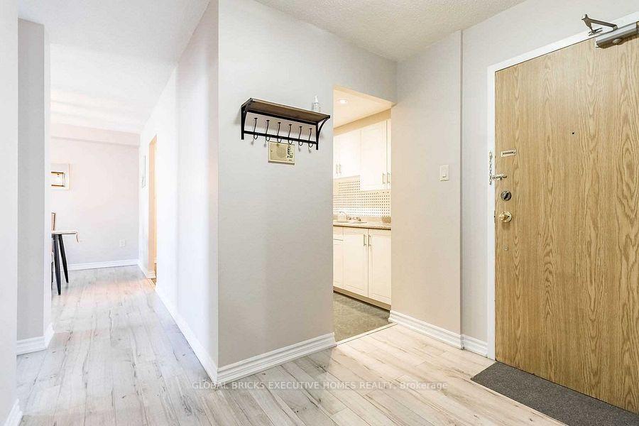 Photo 6 of Unit 1101, 4 Lisa Street, Brampton, Queen Street Corridor — HOMEH
