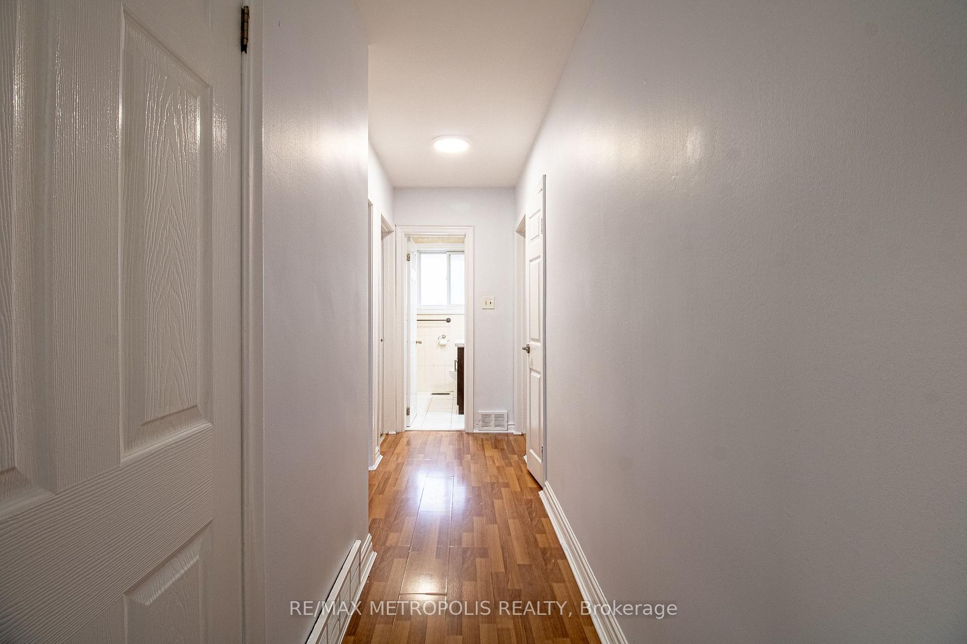 Photo 11 of Unit Upper, 57 Chancellor Drive, Scarborough, Woburn — HOMEH
