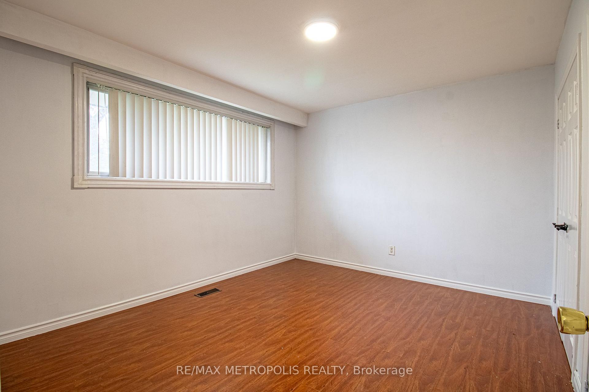 Photo 12 of Unit Upper, 57 Chancellor Drive, Scarborough, Woburn — HOMEH