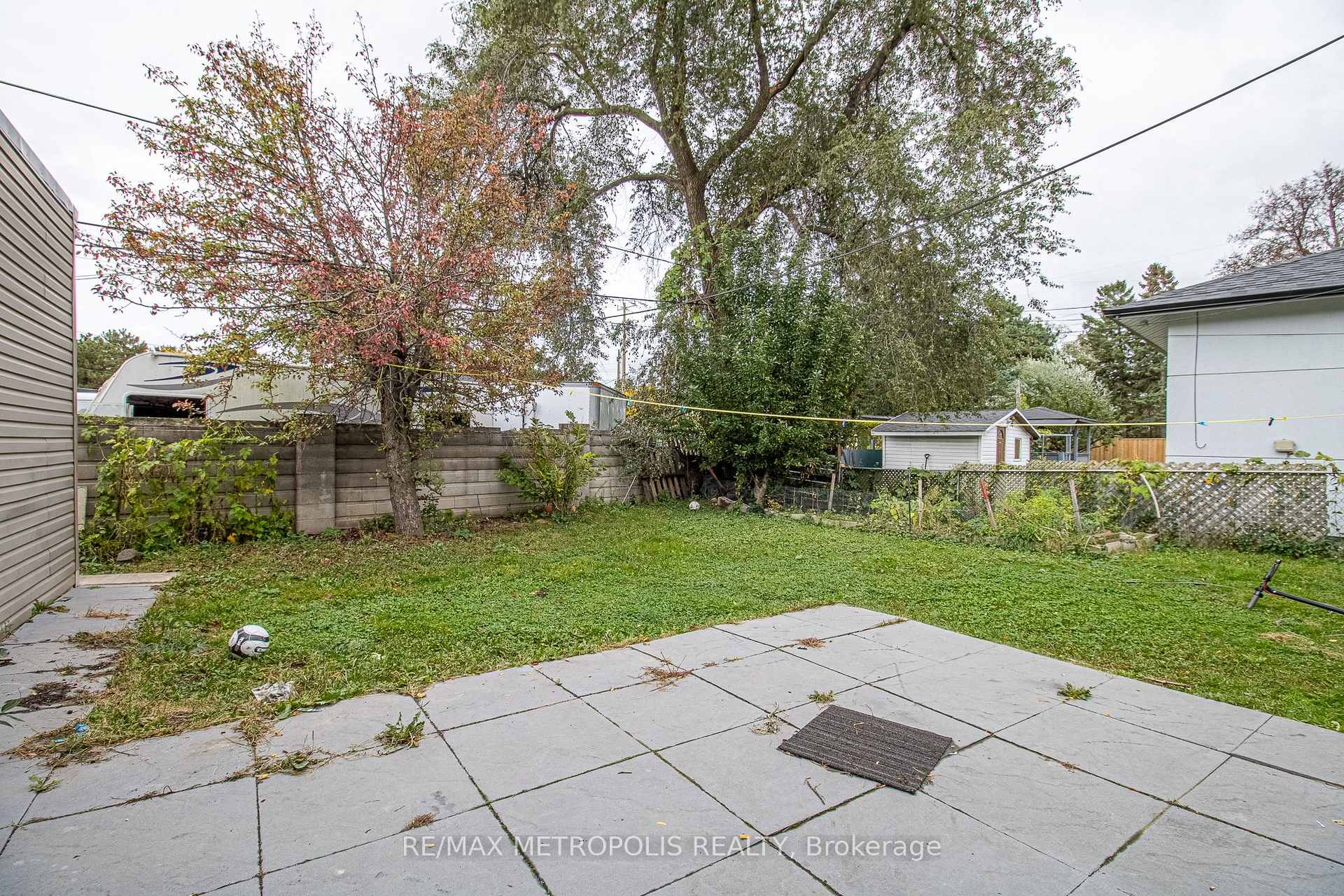 Photo 22 of Unit Upper, 57 Chancellor Drive, Scarborough, Woburn — HOMEH