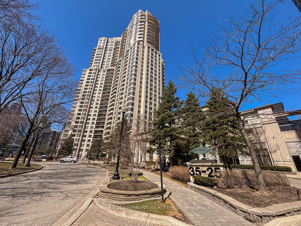 Photo of Unit 2706, 35 Kingsbridge Garden Circle