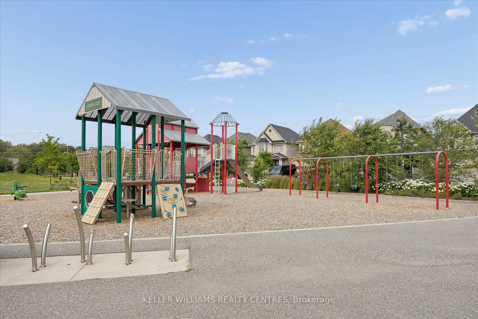 Photo 16 of 668 McGregor Farm Trail, Newmarket, Glenway Estates — HOMEH