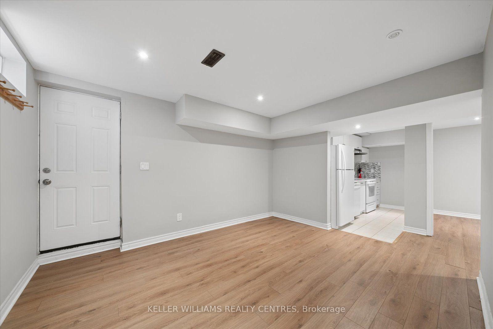 Photo 20 of 668 McGregor Farm Trail, Newmarket, Glenway Estates — HOMEH