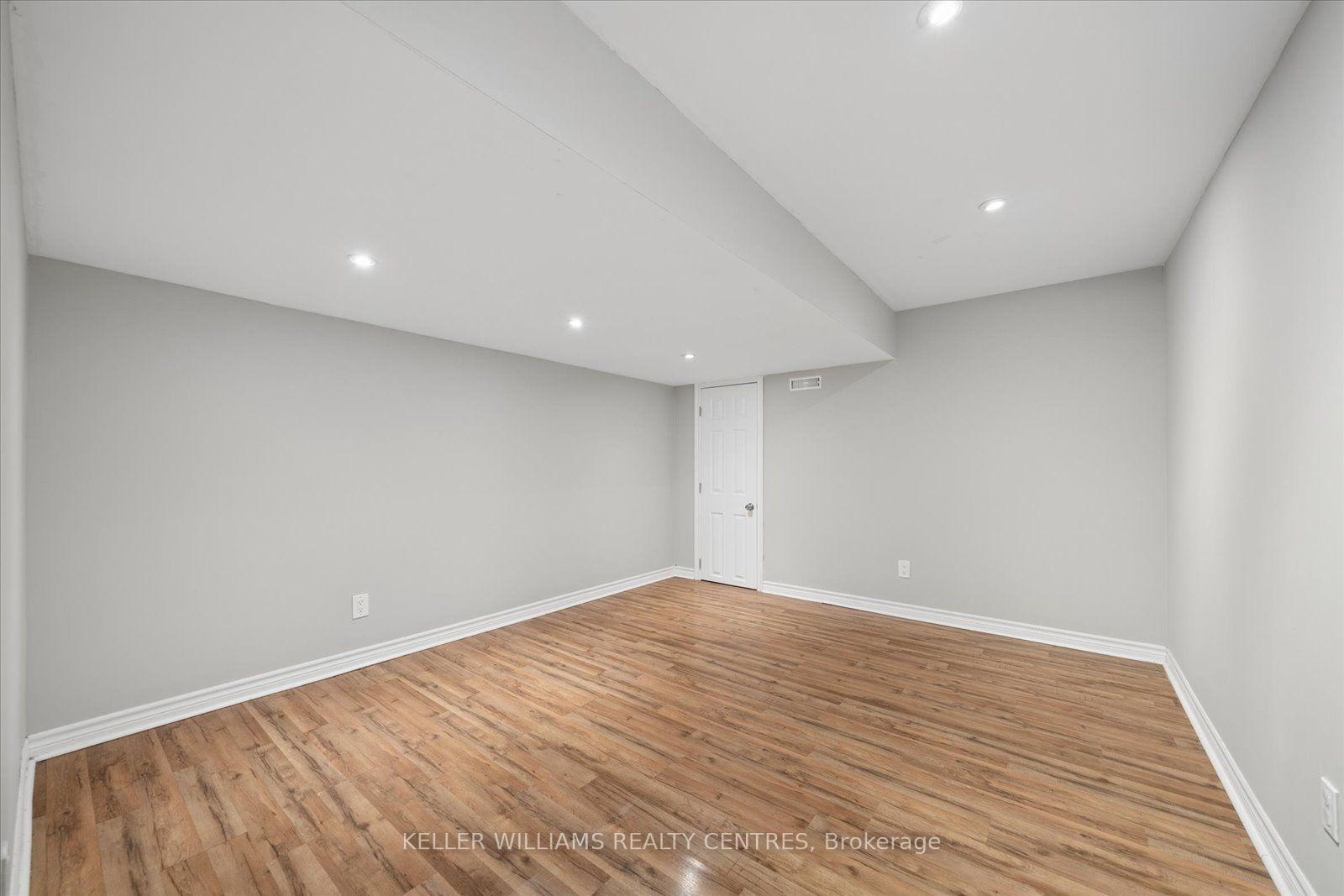 Photo 24 of 668 McGregor Farm Trail, Newmarket, Glenway Estates — HOMEH