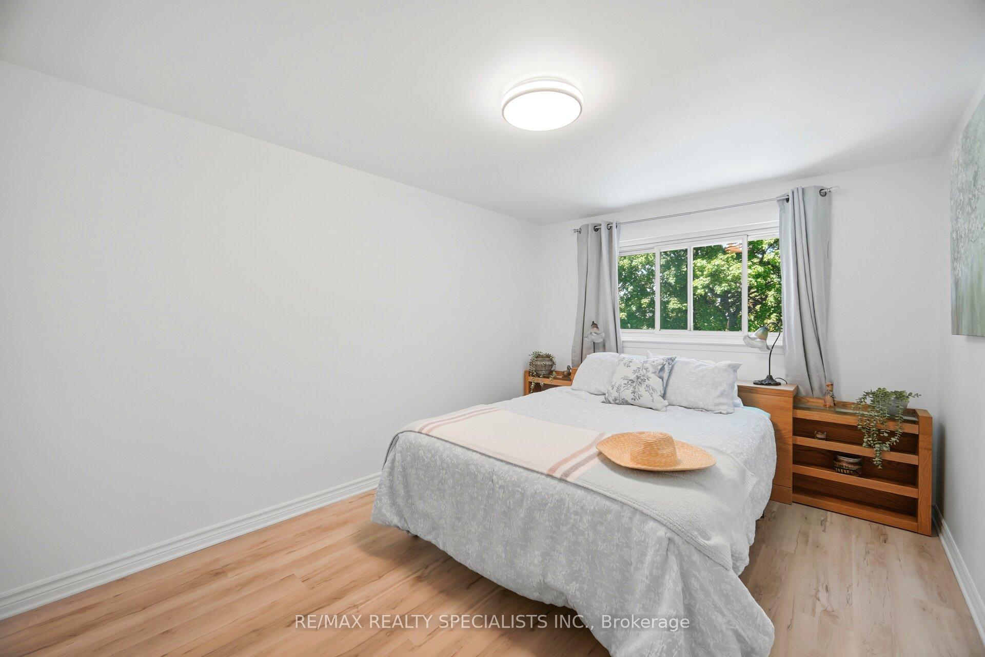 Photo 26 of 3673 Fieldgate Drive, Mississauga, Applewood — HOMEH