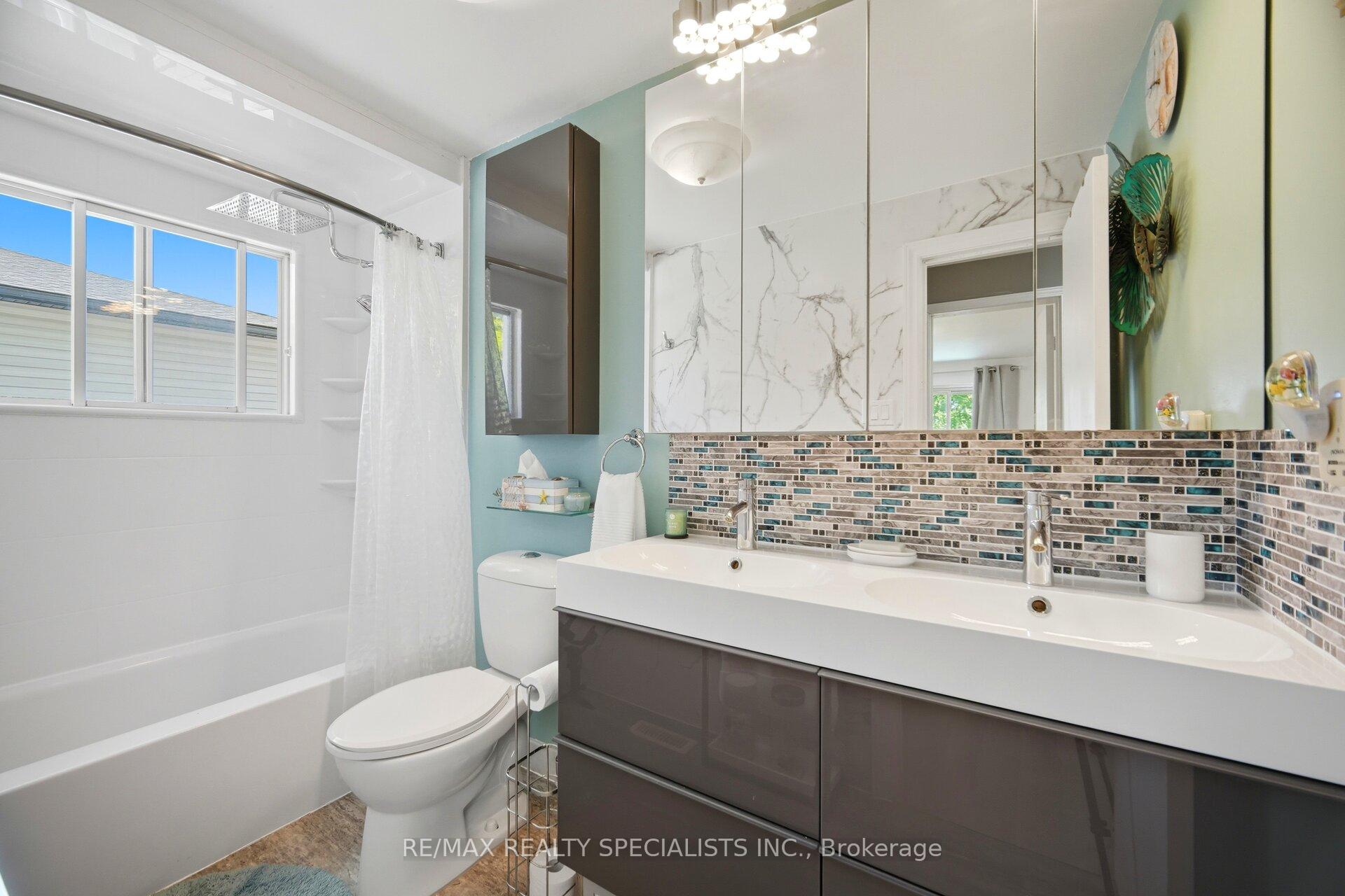 Photo 32 of 3673 Fieldgate Drive, Mississauga, Applewood — HOMEH