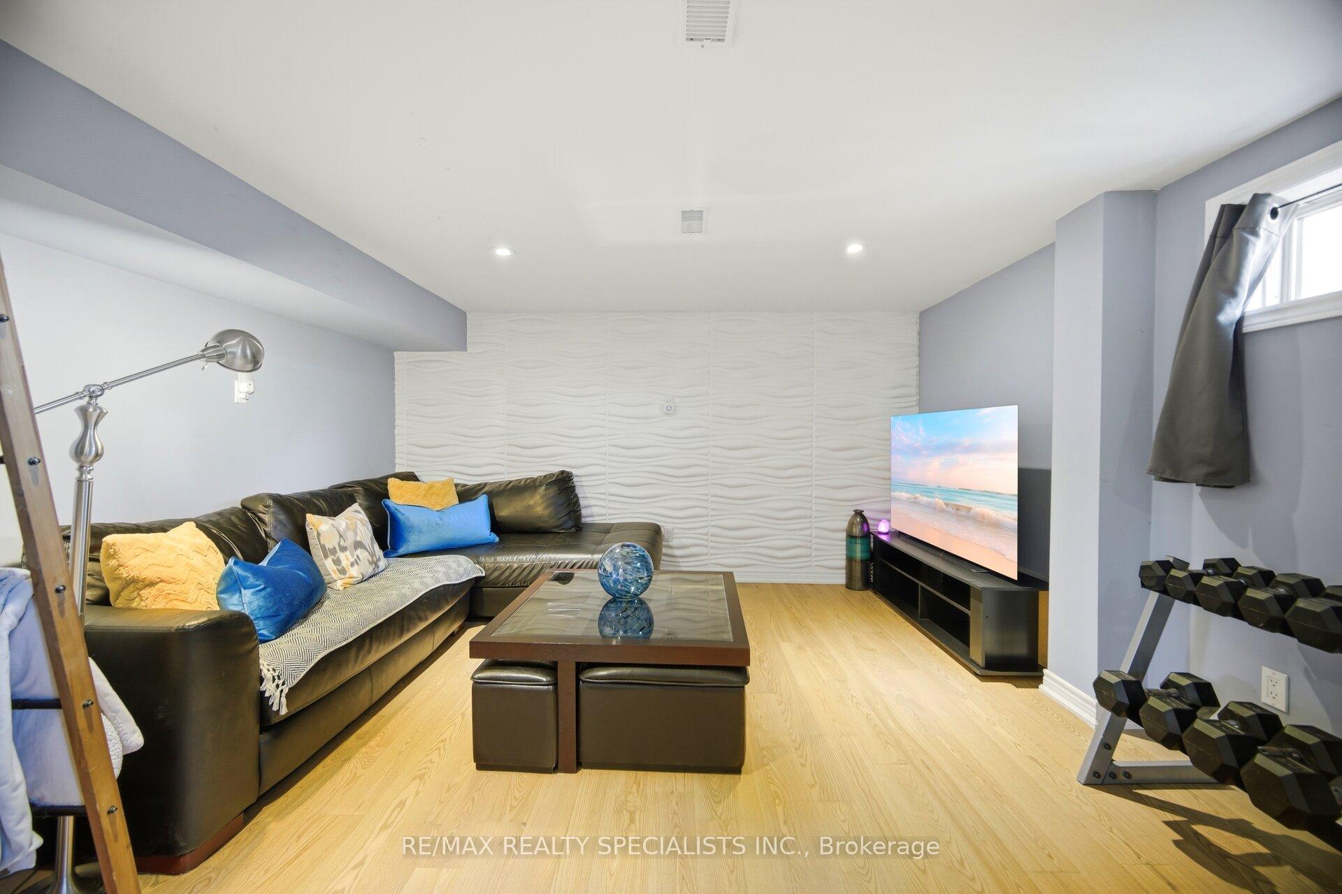 Photo 36 of 3673 Fieldgate Drive, Mississauga, Applewood — HOMEH