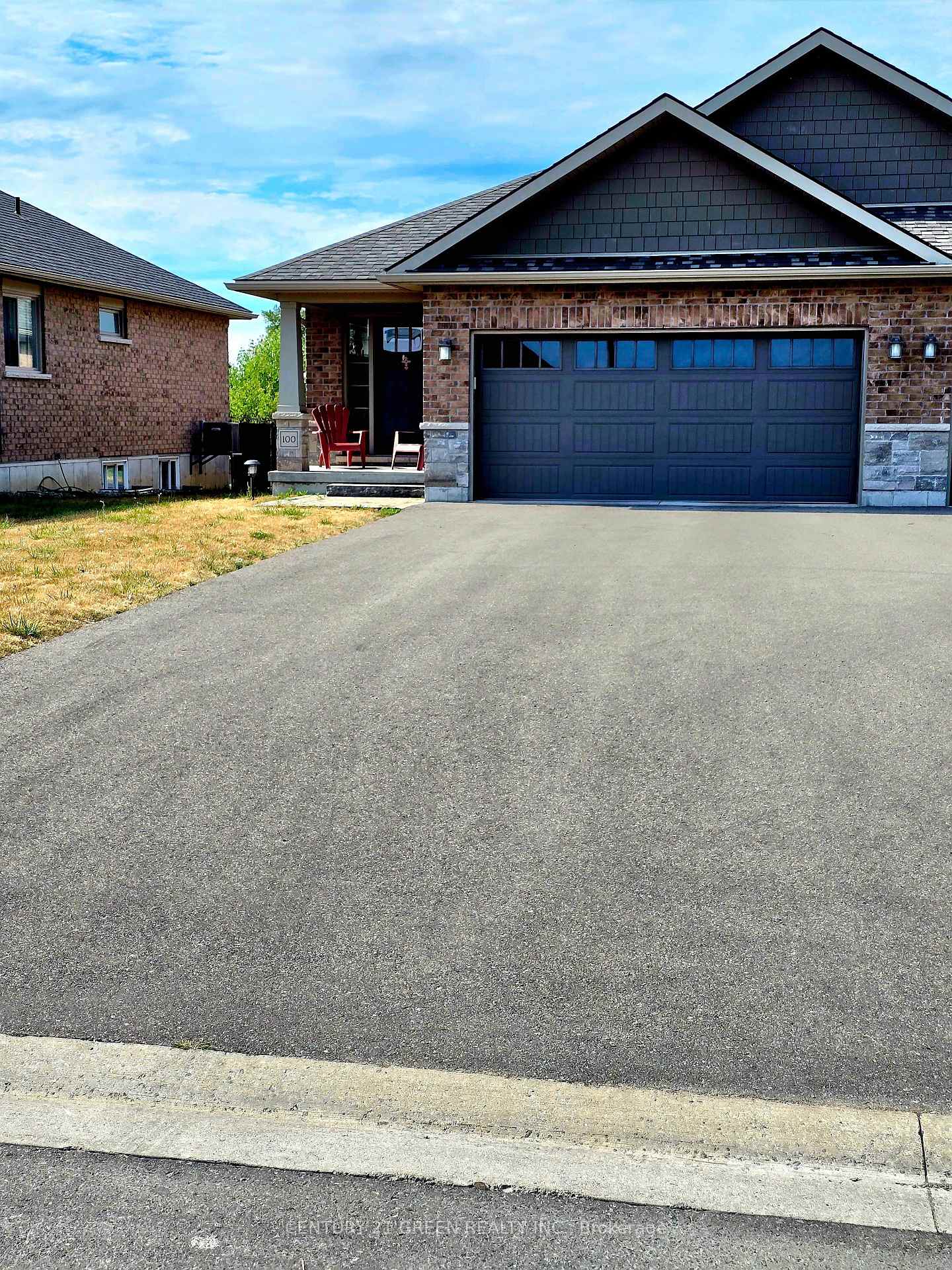 Photo 3 of 100 Spruce Gardens Court, Belleville, Belleville Ward — HOMEH