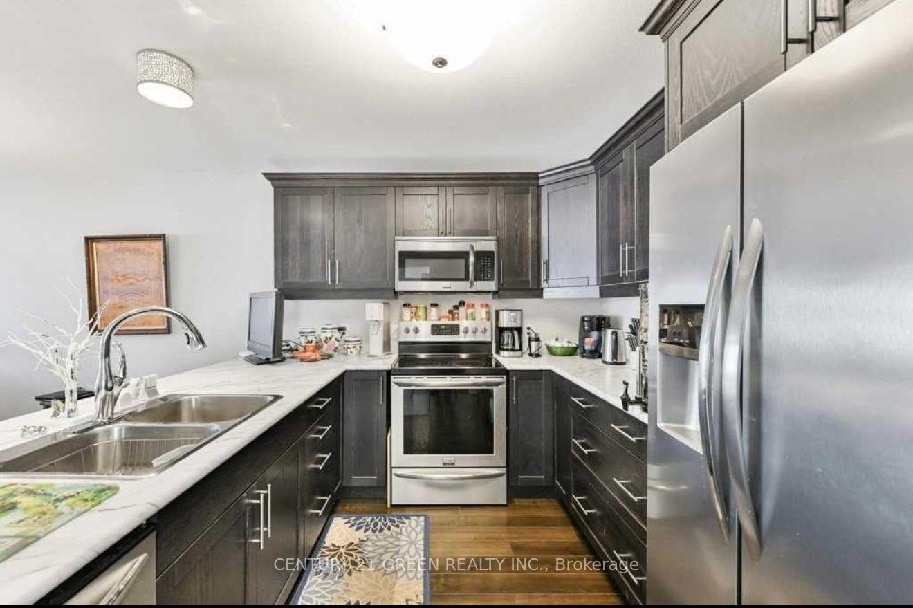Photo 7 of 100 Spruce Gardens Court, Belleville, Belleville Ward — HOMEH