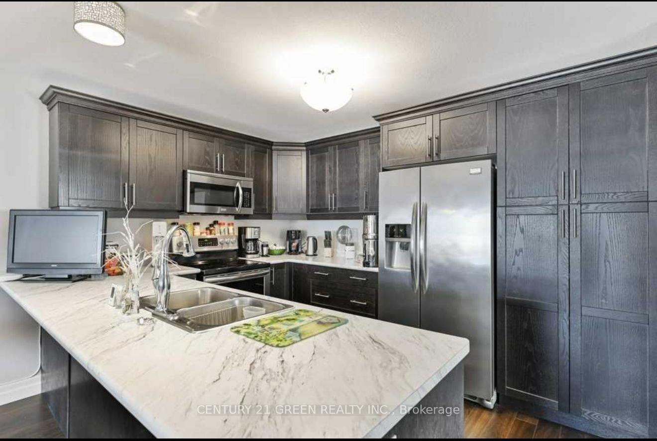 Photo 9 of 100 Spruce Gardens Court, Belleville, Belleville Ward — HOMEH