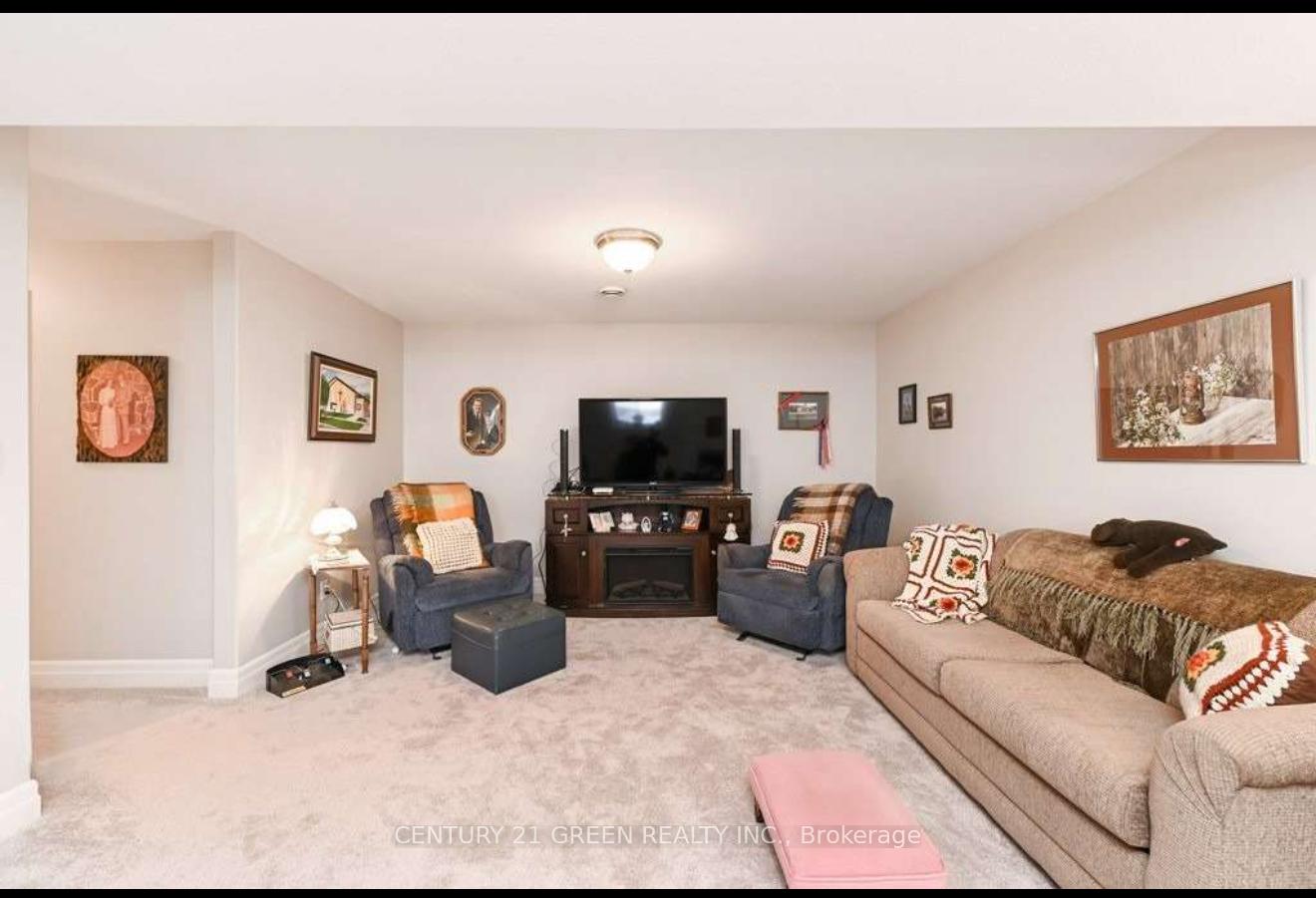 Photo 17 of 100 Spruce Gardens Court, Belleville, Belleville Ward — HOMEH