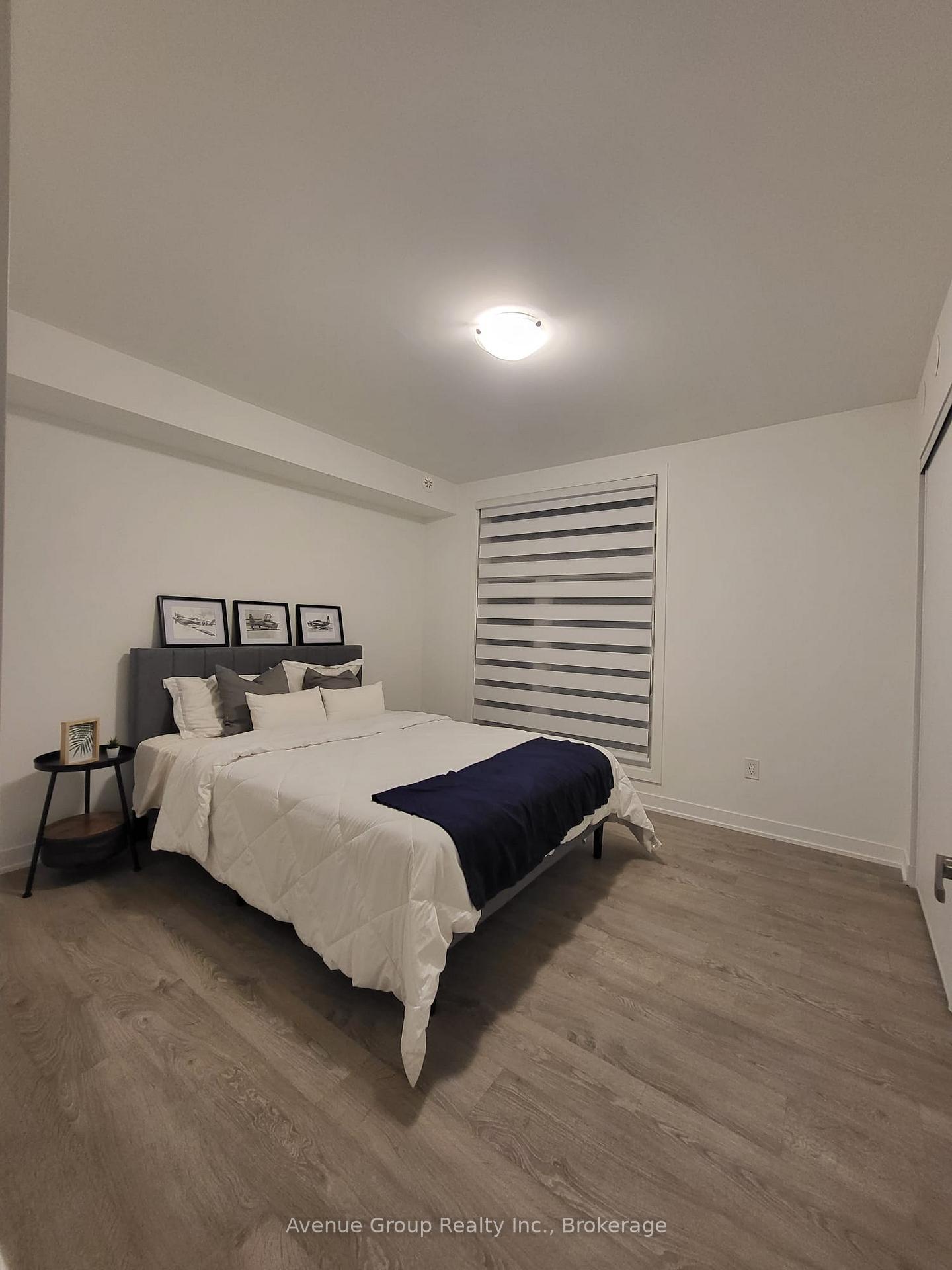 Photo 13 of 60 Hooyo Terrace, Toronto, Englemount-Lawrence — HOMEH