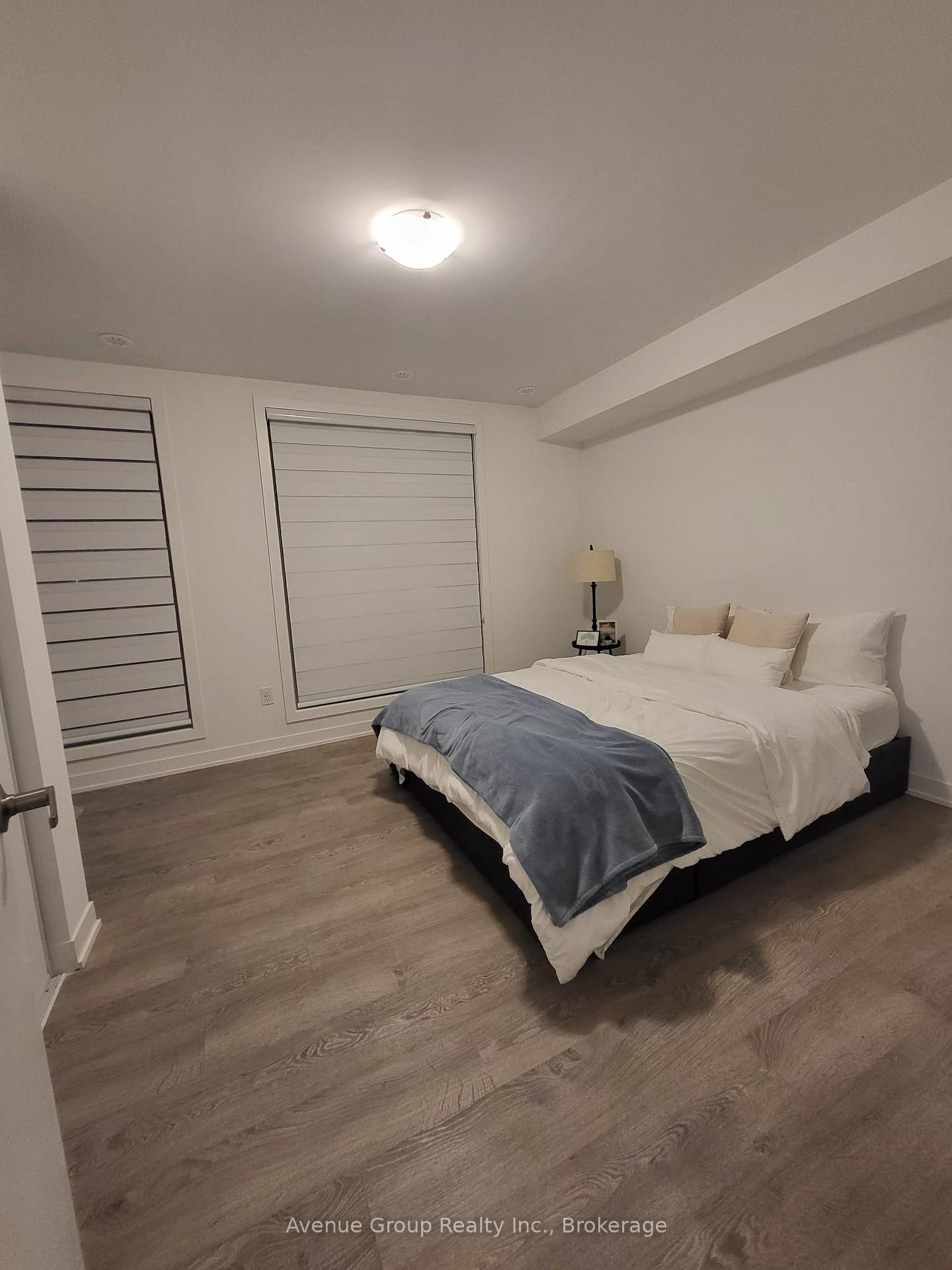 Photo 14 of 60 Hooyo Terrace, Toronto, Englemount-Lawrence — HOMEH