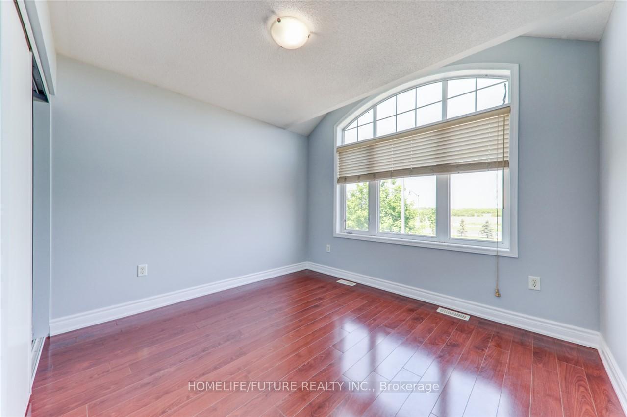 Photo 17 of Unit Main & 2nd, 49 Peppermint Close, Brampton, Bram East — HOMEH