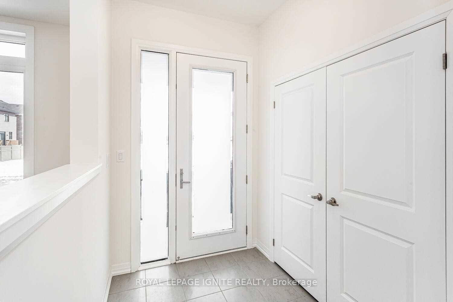 Photo 2 of 44 Skyridge Drive, Brampton, Bram East — HOMEH
