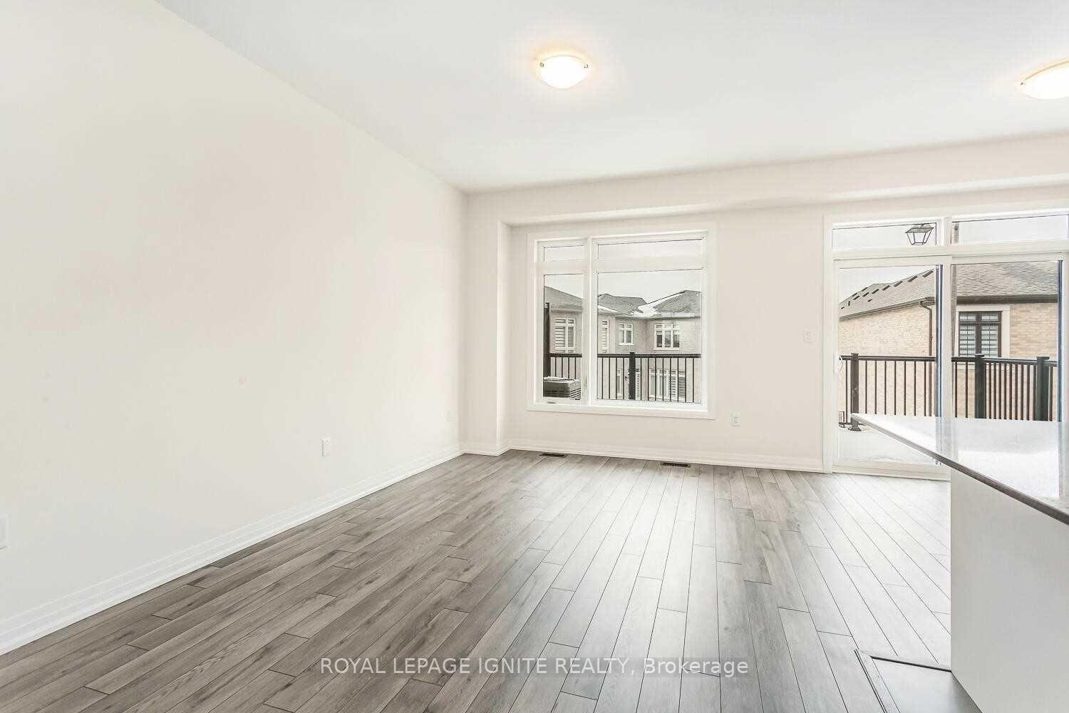 Photo 4 of 44 Skyridge Drive, Brampton, Bram East — HOMEH