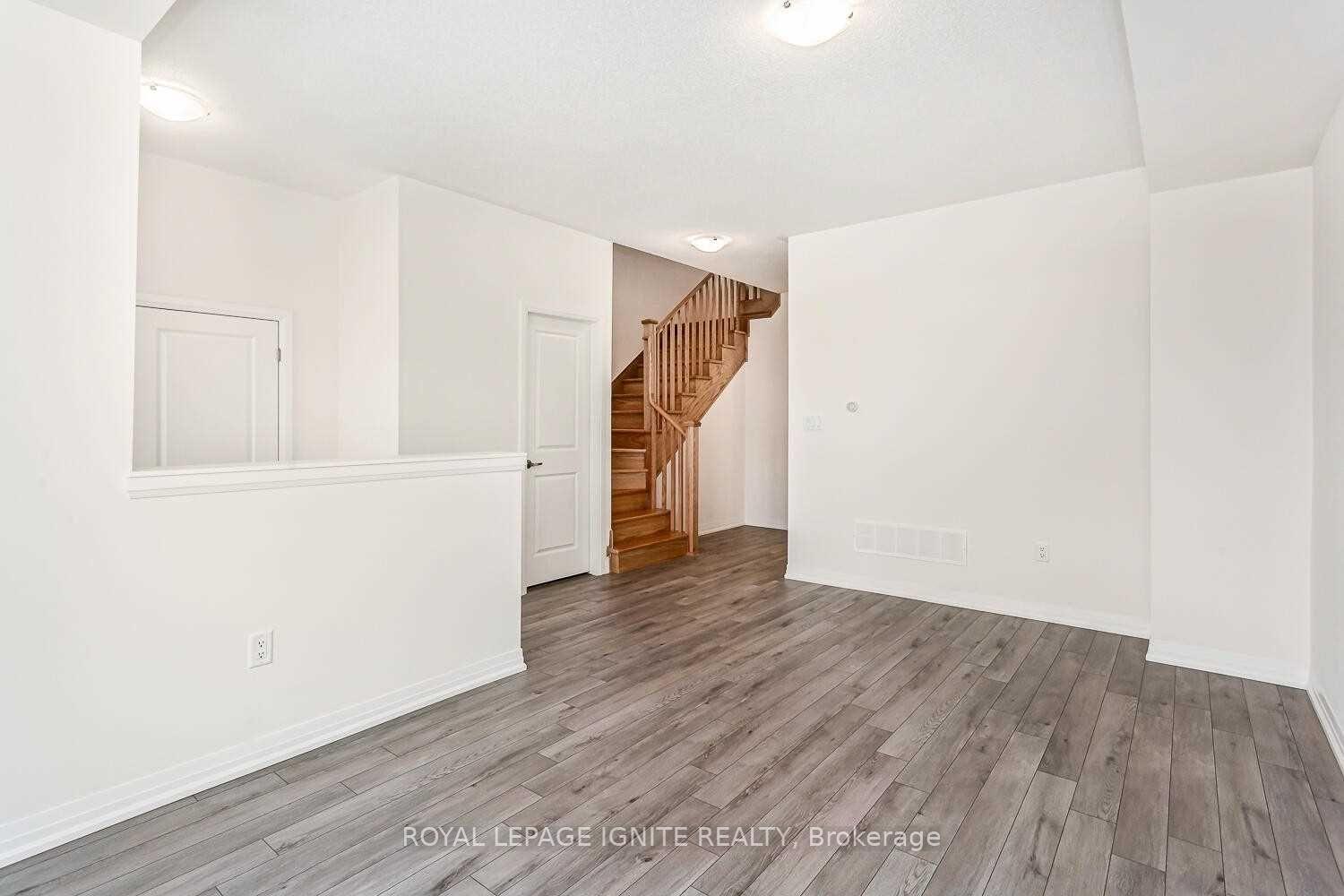 Photo 13 of 44 Skyridge Drive, Brampton, Bram East — HOMEH