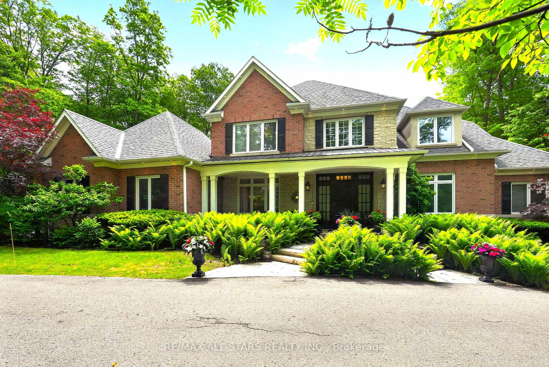 Photo 6 of 3 Bridgewater Drive, Richmond Hill, Rural Richmond Hill — HOMEH