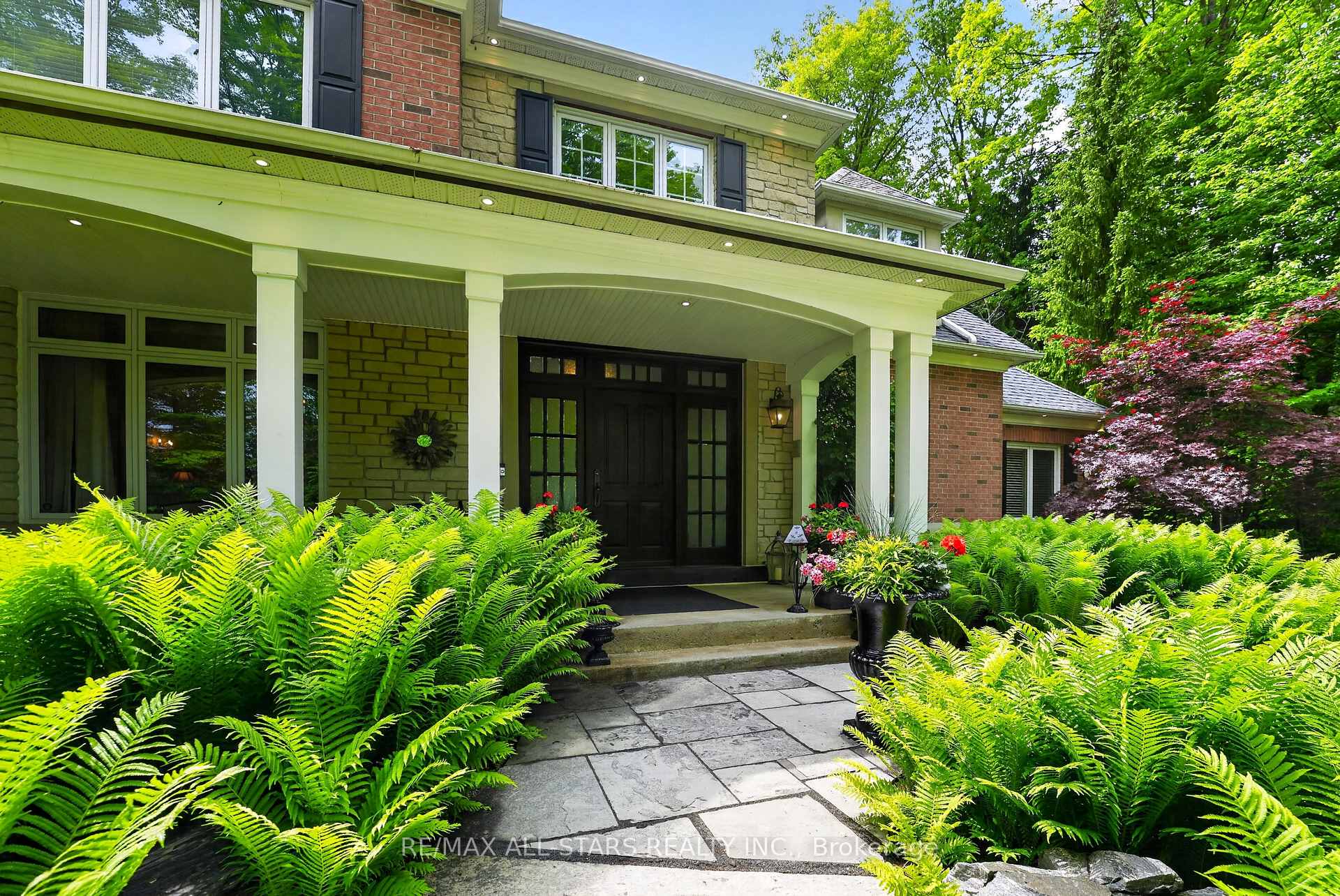 Photo 8 of 3 Bridgewater Drive, Richmond Hill, Rural Richmond Hill — HOMEH