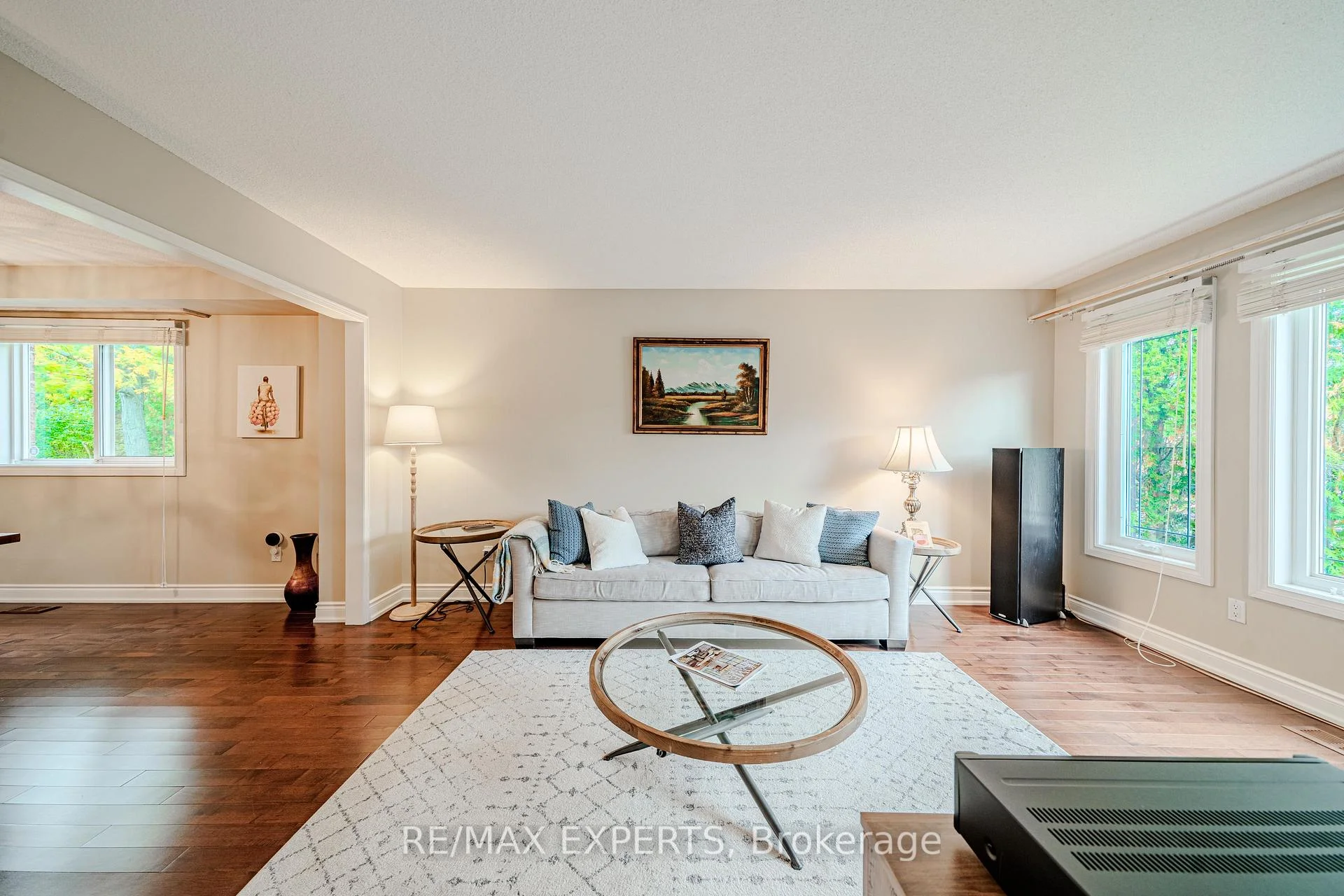 Photo 6 of 231 Mossbrook Square, Pickering, Highbush — HOMEH
