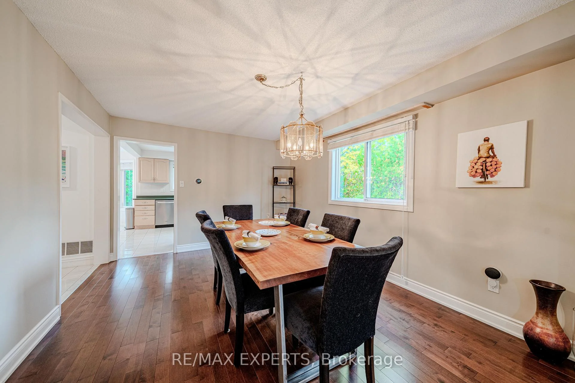 Photo 9 of 231 Mossbrook Square, Pickering, Highbush — HOMEH
