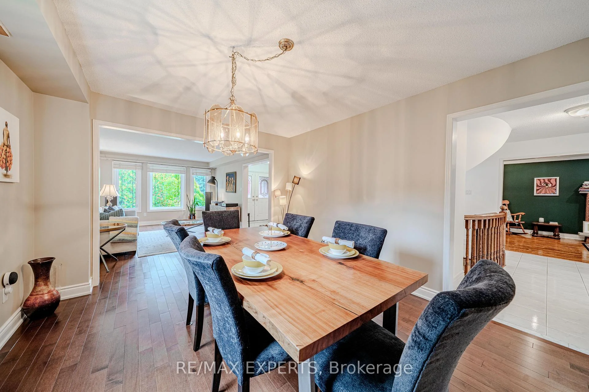 Photo 10 of 231 Mossbrook Square, Pickering, Highbush — HOMEH