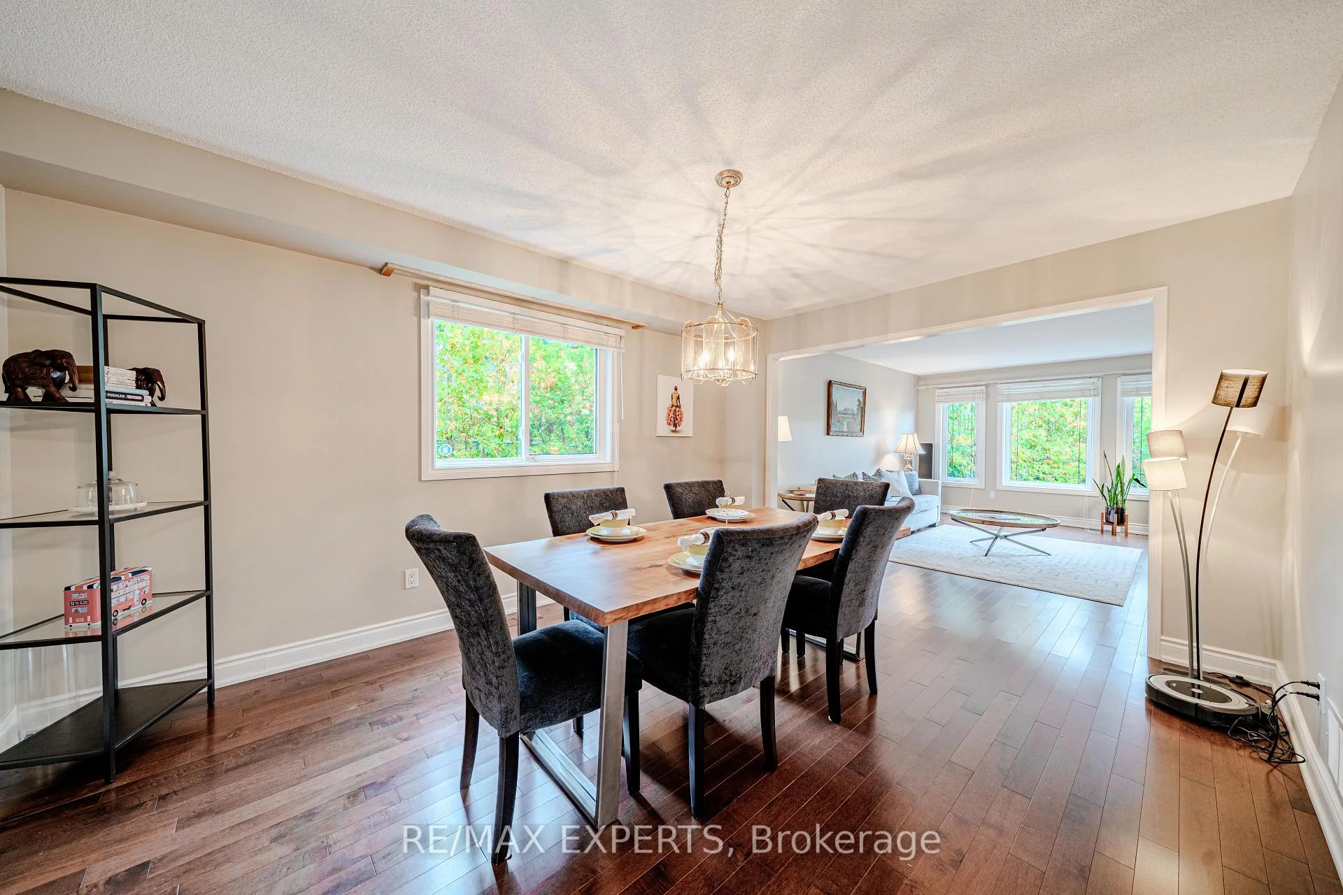 Photo 11 of 231 Mossbrook Square, Pickering, Highbush — HOMEH
