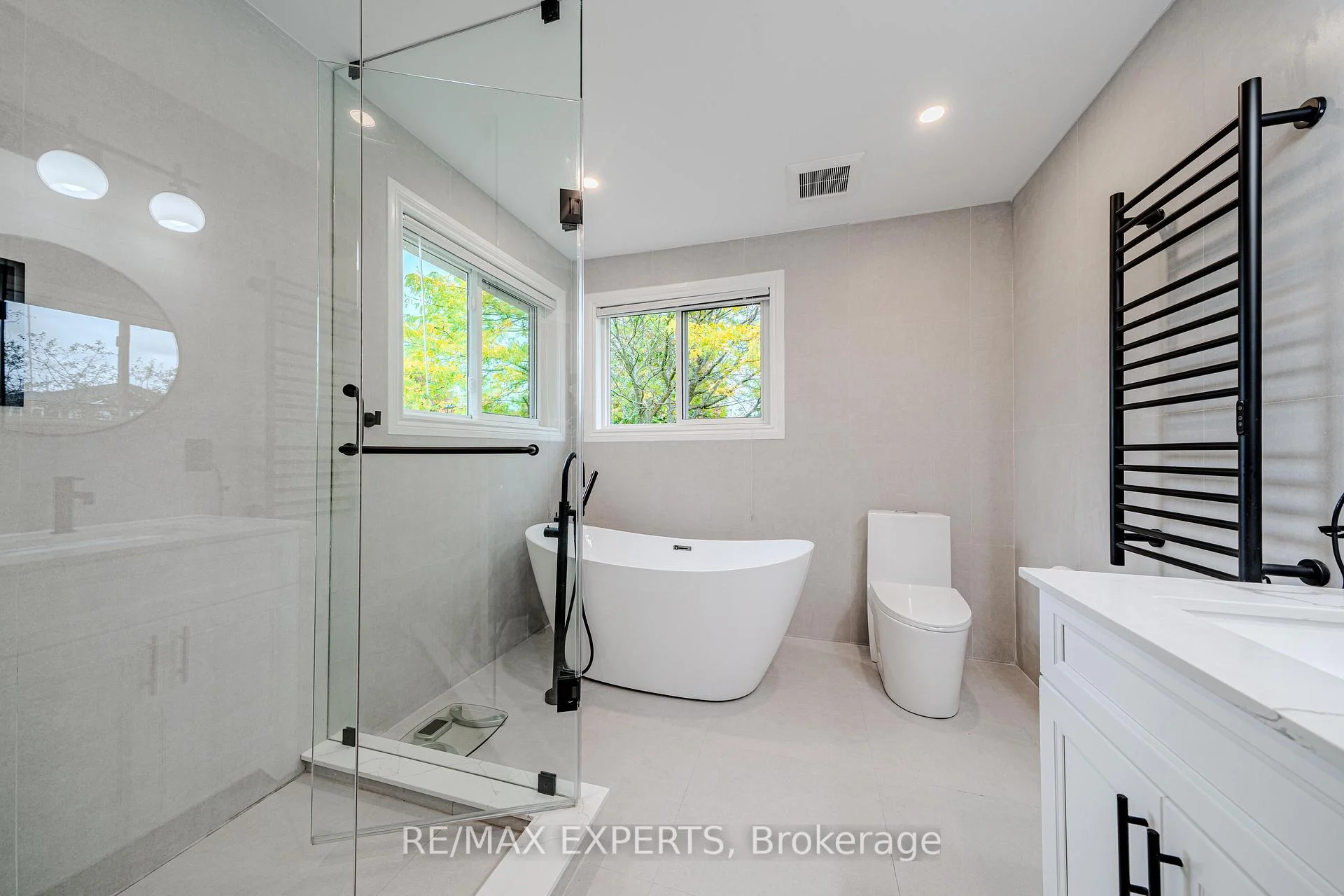 Photo 26 of 231 Mossbrook Square, Pickering, Highbush — HOMEH