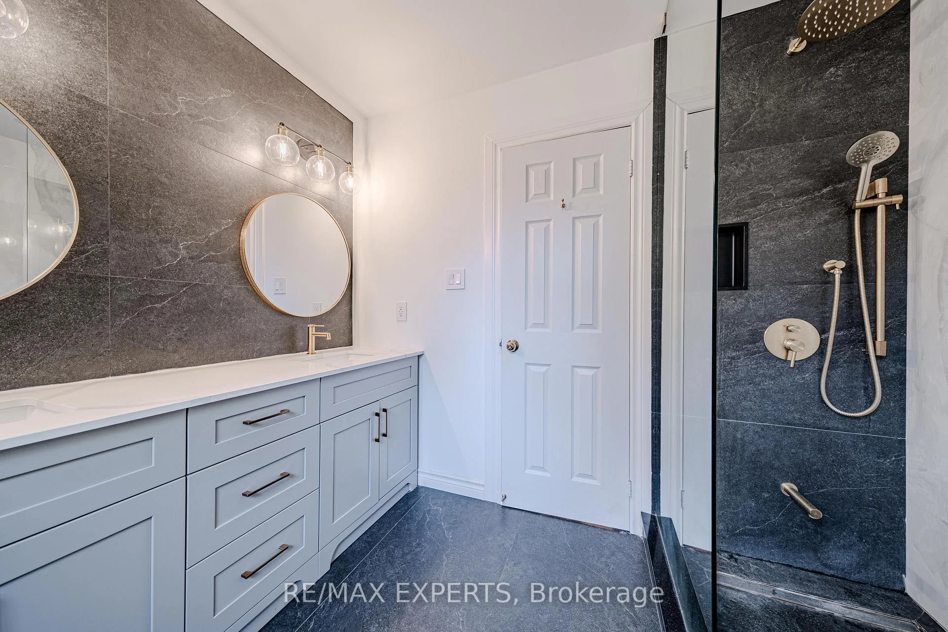 Photo 38 of 231 Mossbrook Square, Pickering, Highbush — HOMEH
