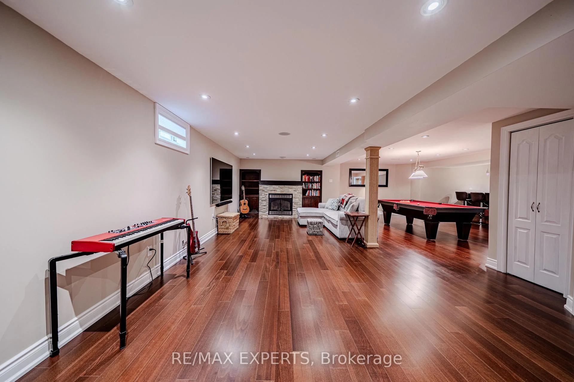 Photo 41 of 231 Mossbrook Square, Pickering, Highbush — HOMEH