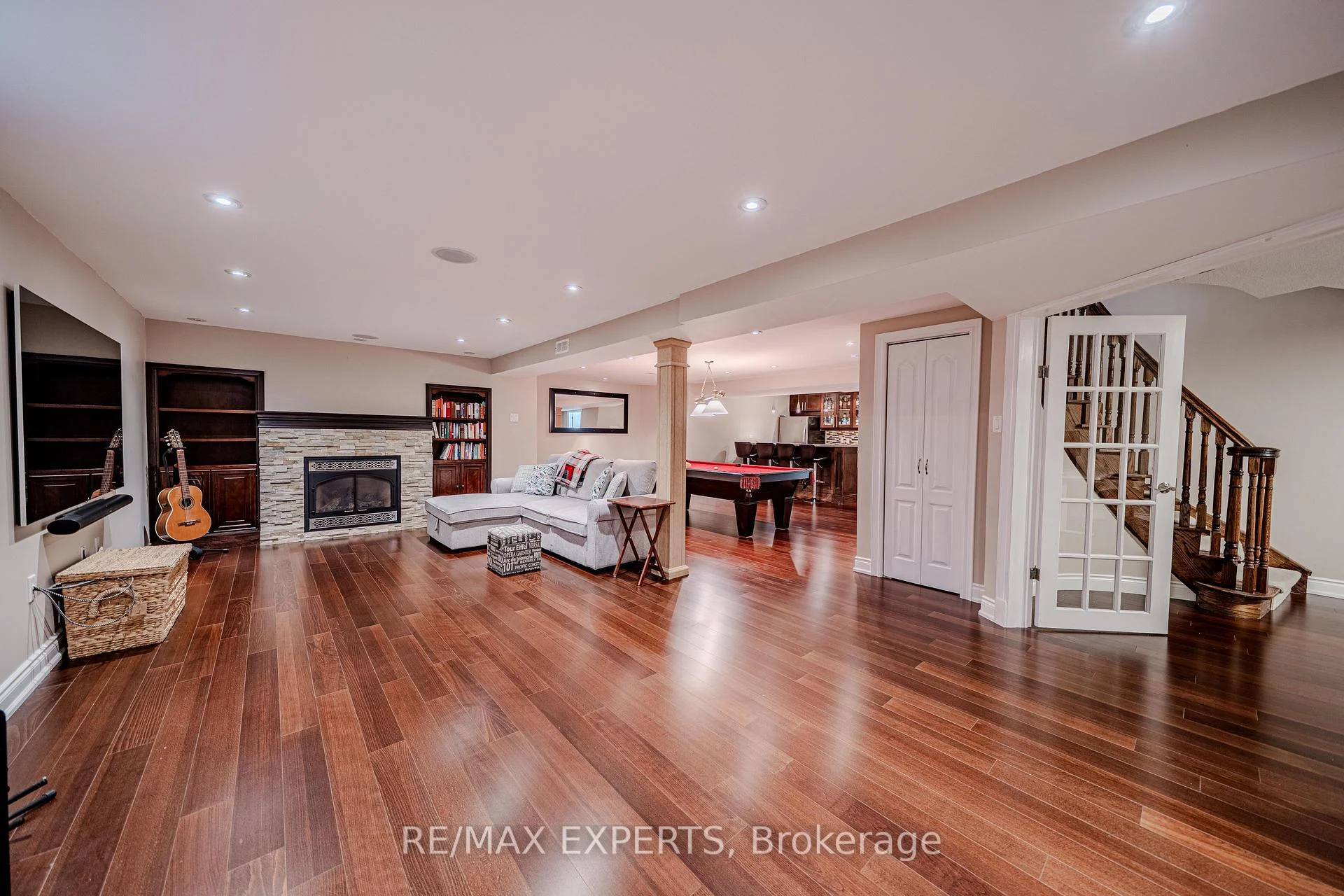 Photo 42 of 231 Mossbrook Square, Pickering, Highbush — HOMEH