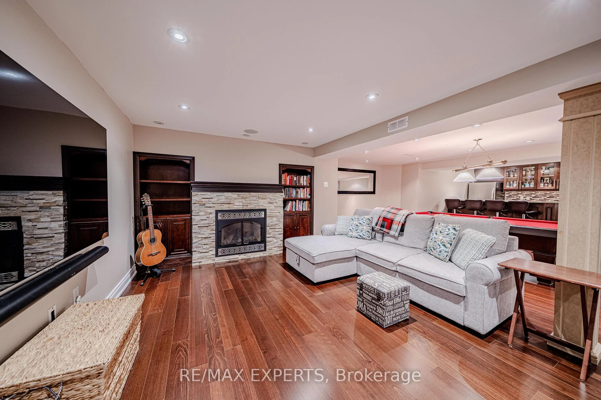 Photo 43 of 231 Mossbrook Square, Pickering, Highbush — HOMEH