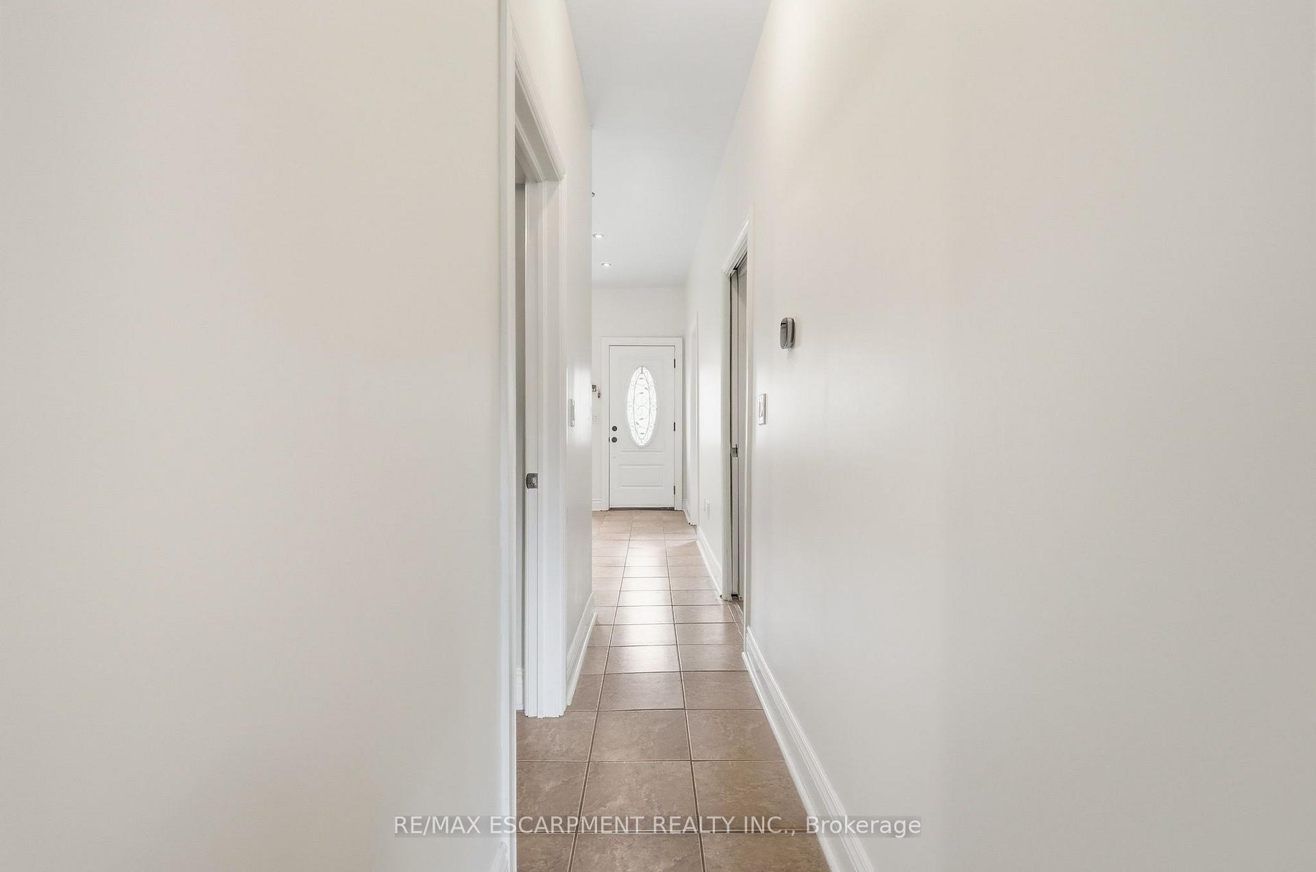 Photo 9 of 57 Tisdale Street N, Hamilton, Landsdale — HOMEH