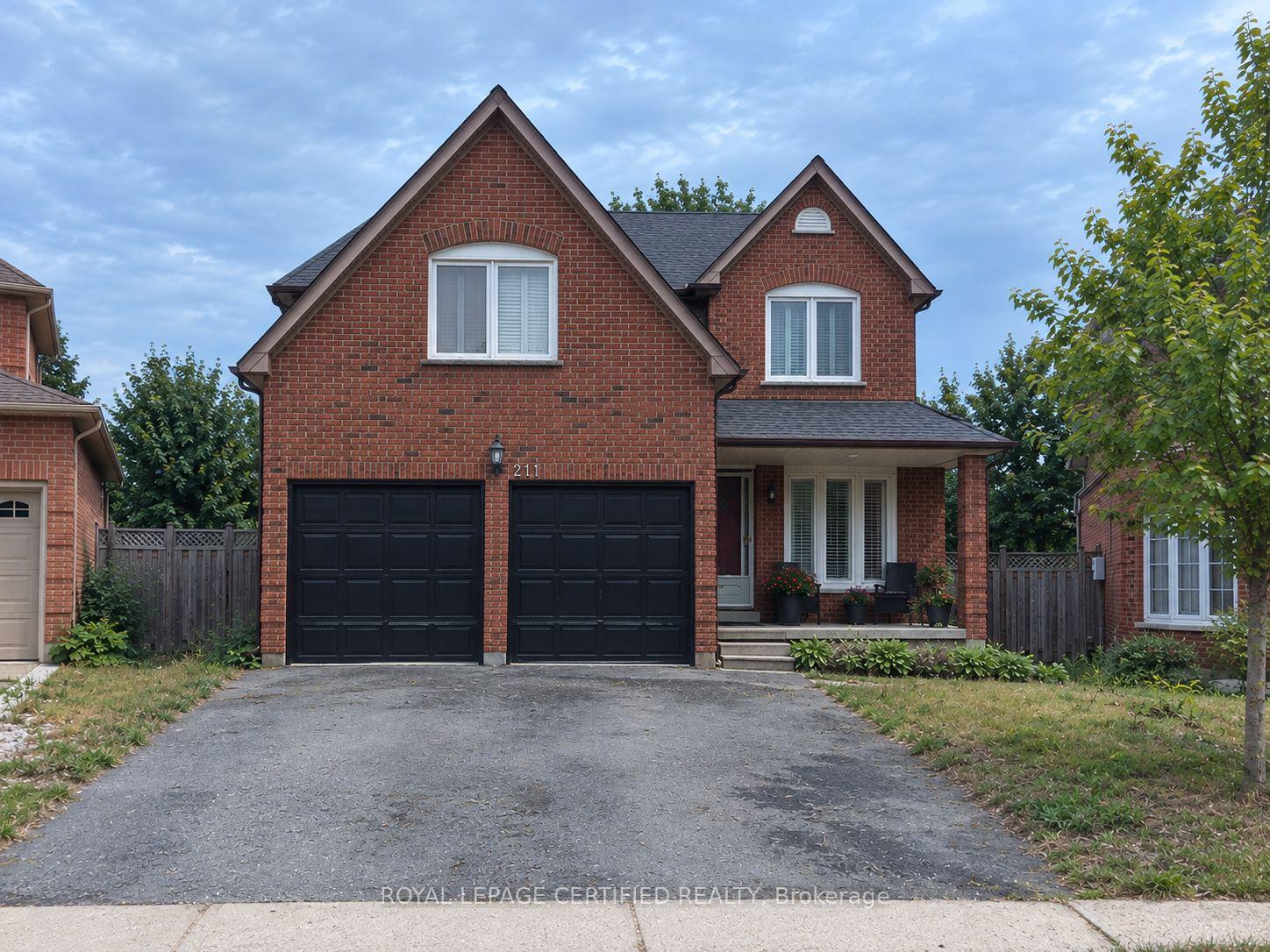 Photo of Unit Upper, 211 Macedonia Crescent